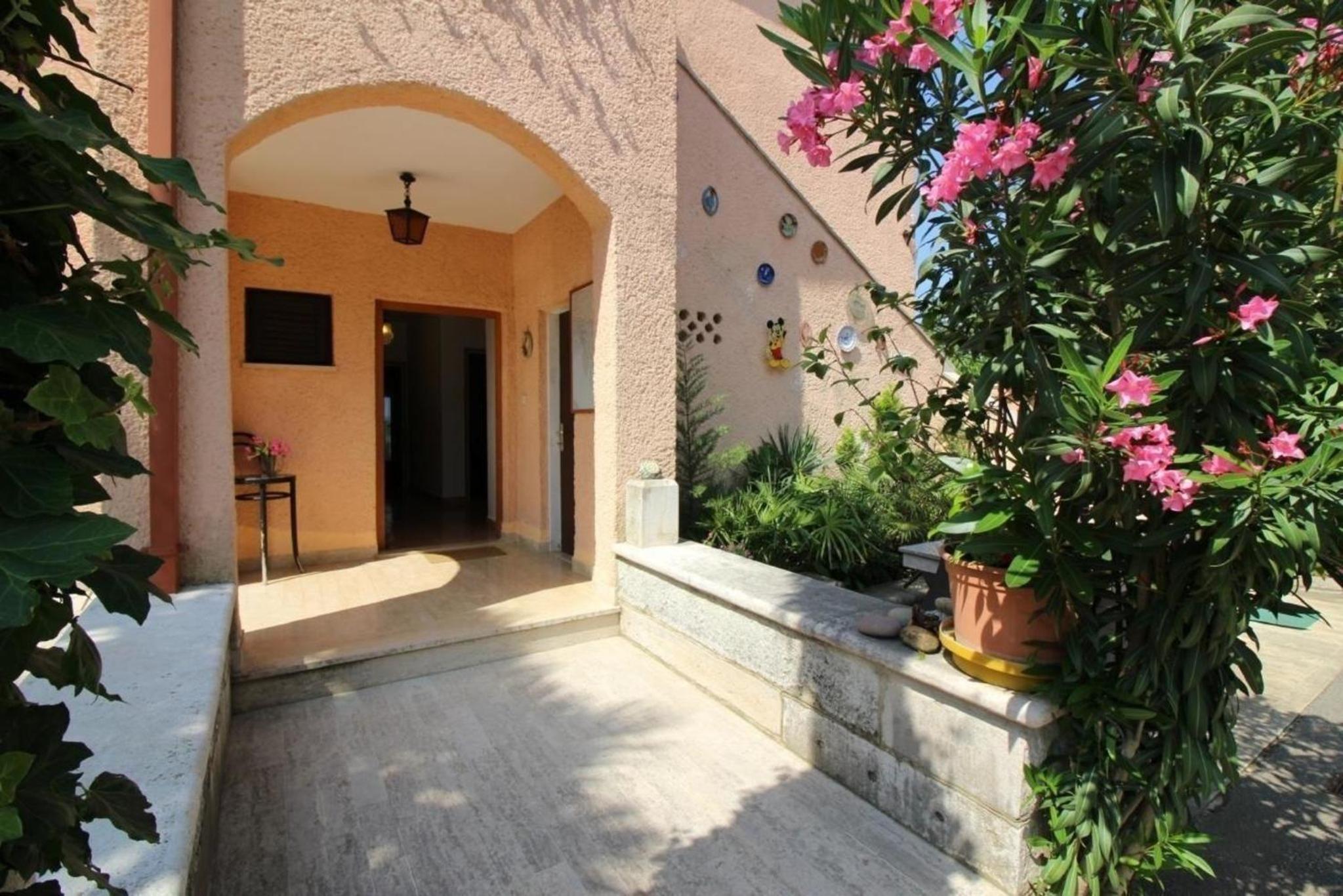 Ferienwohnung Keti in der Nähe von Zelena laguna view 2