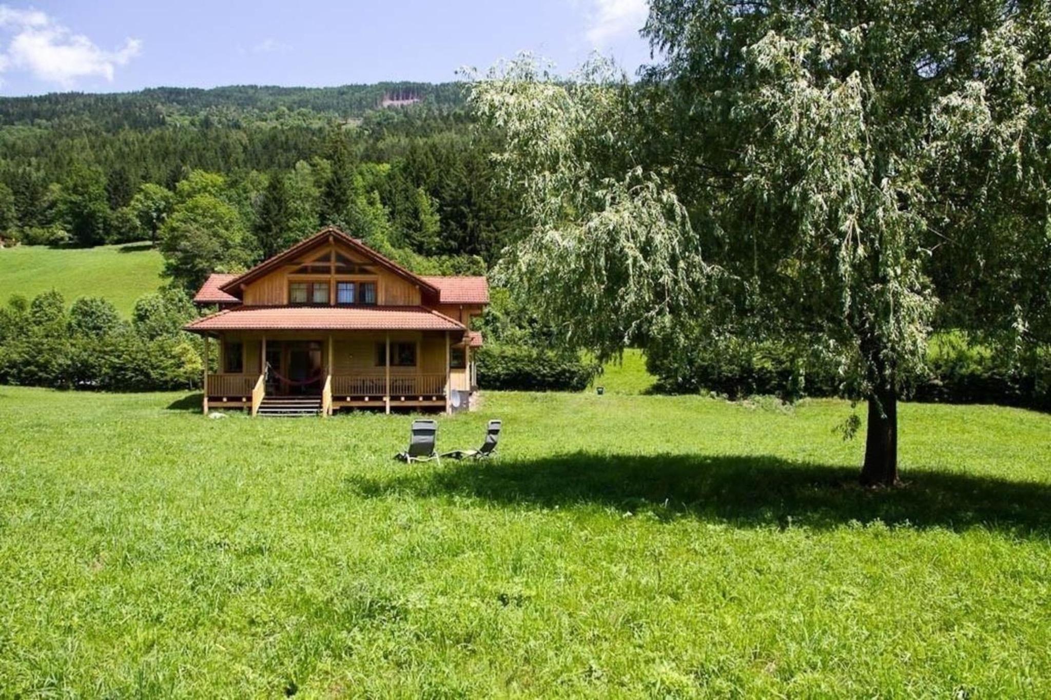 Komfortables Vollholzhaus in Fischertratten