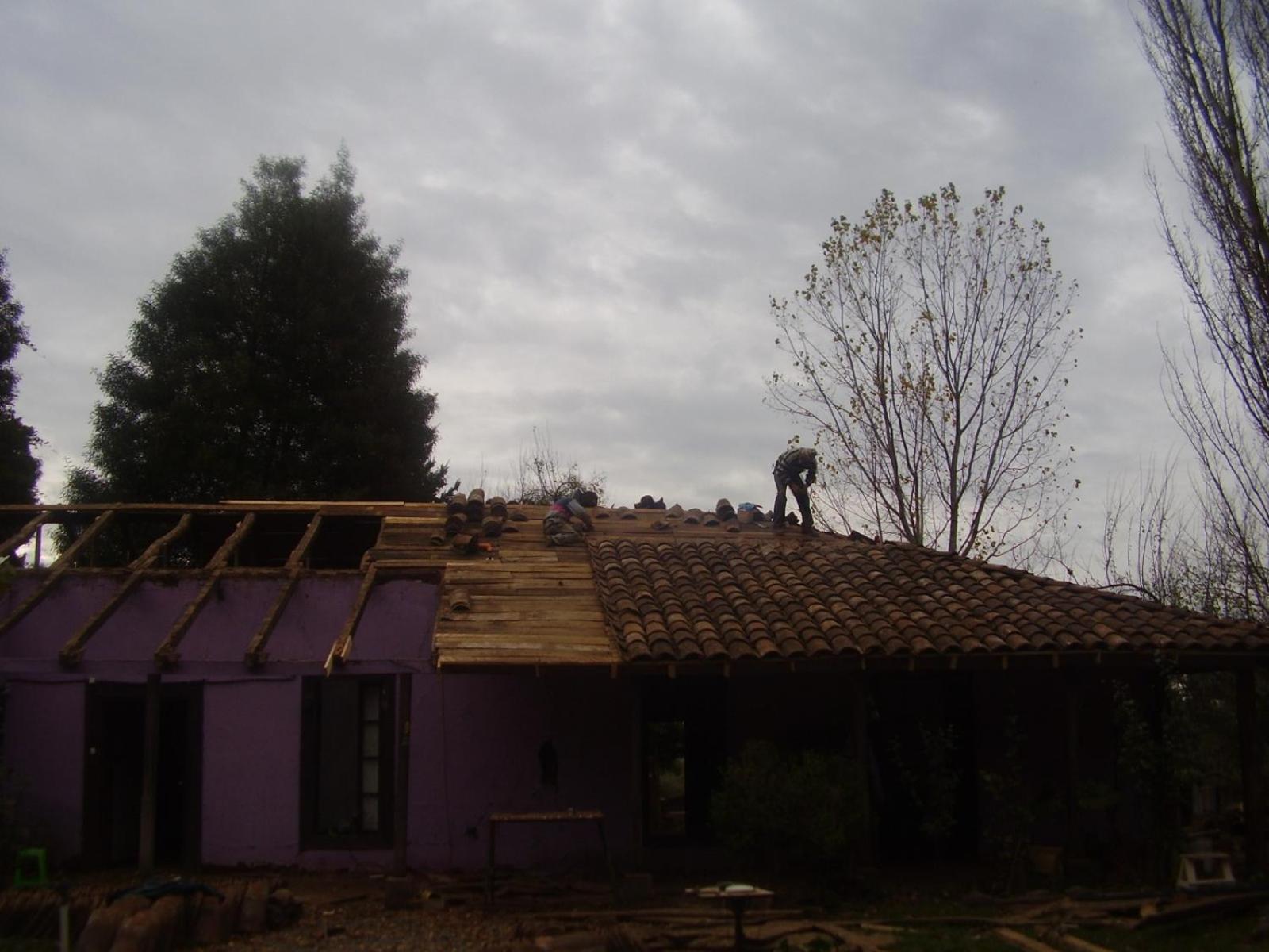 La Casa de Adobe Natural y Más