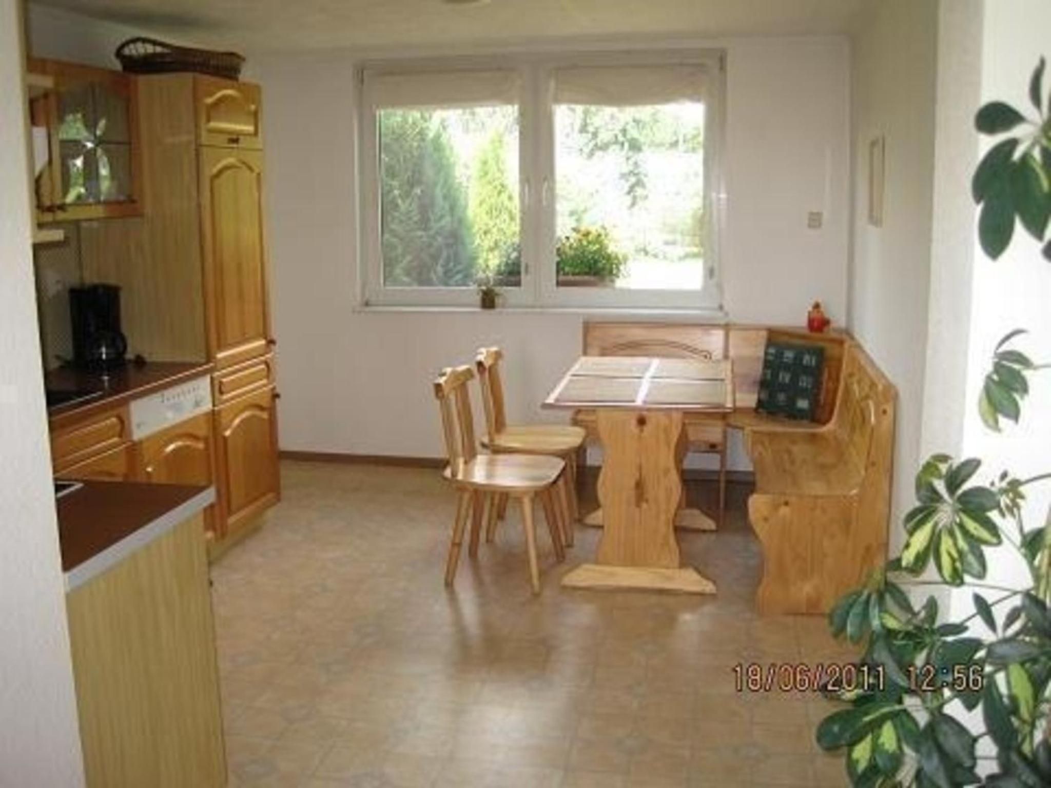 Große Ferienwohnung in Dargen mit Großem Garten - b56996