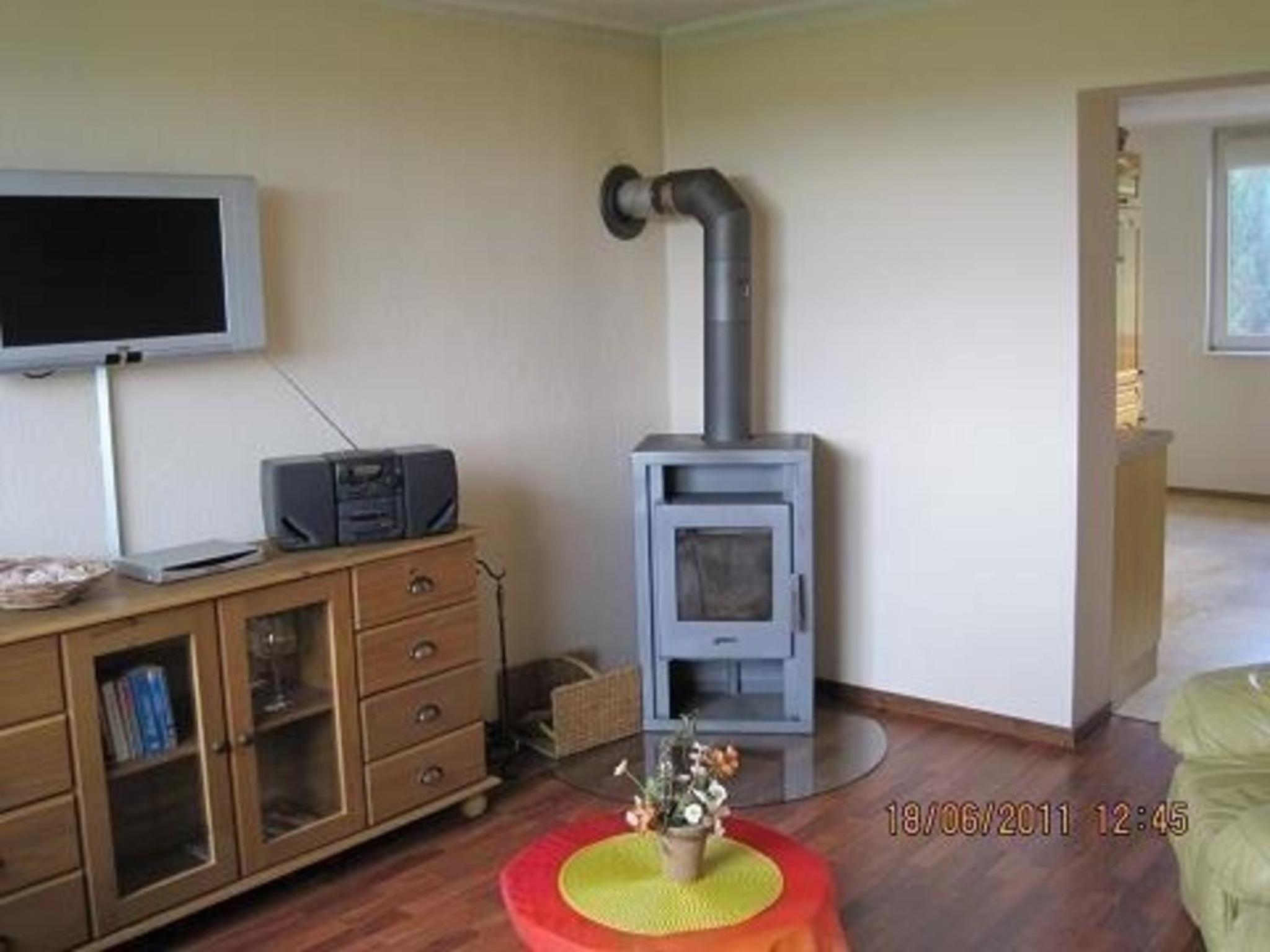 Große Ferienwohnung in Dargen mit Großem Garten - b56996