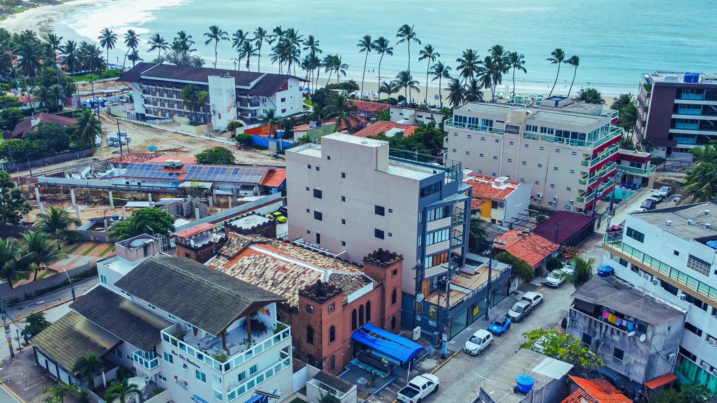 PORTO DE GALINHAS Flats na melhor localização a 50M DO MAR E CENTRINHO - OPÇÕES COM E SEM PISCINA PRIVATIVA