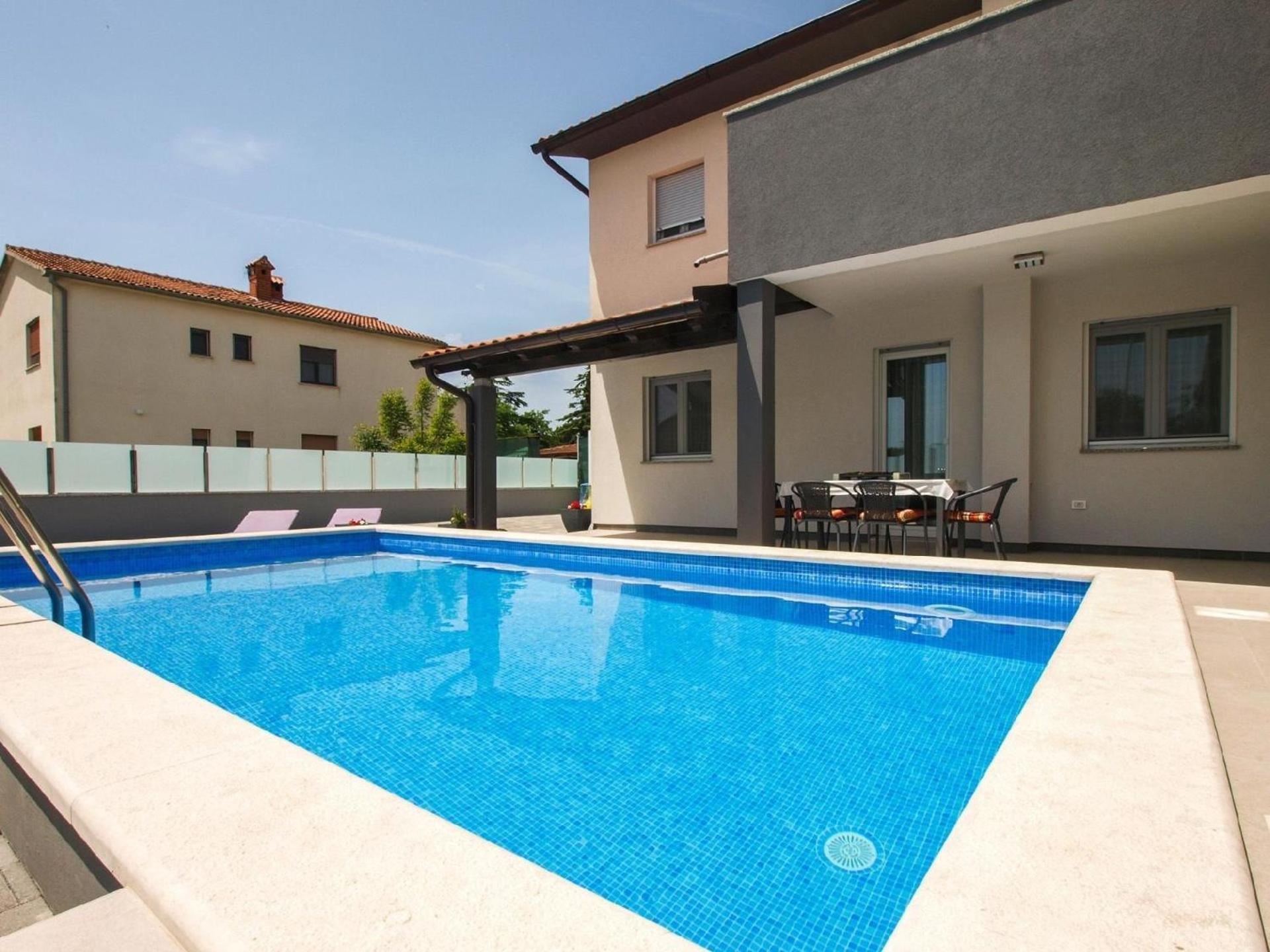 Villa Pikula App1