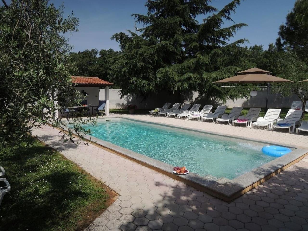 Wohnung in Vrvari mit Großem gemeinschaftlichem Pool view 2