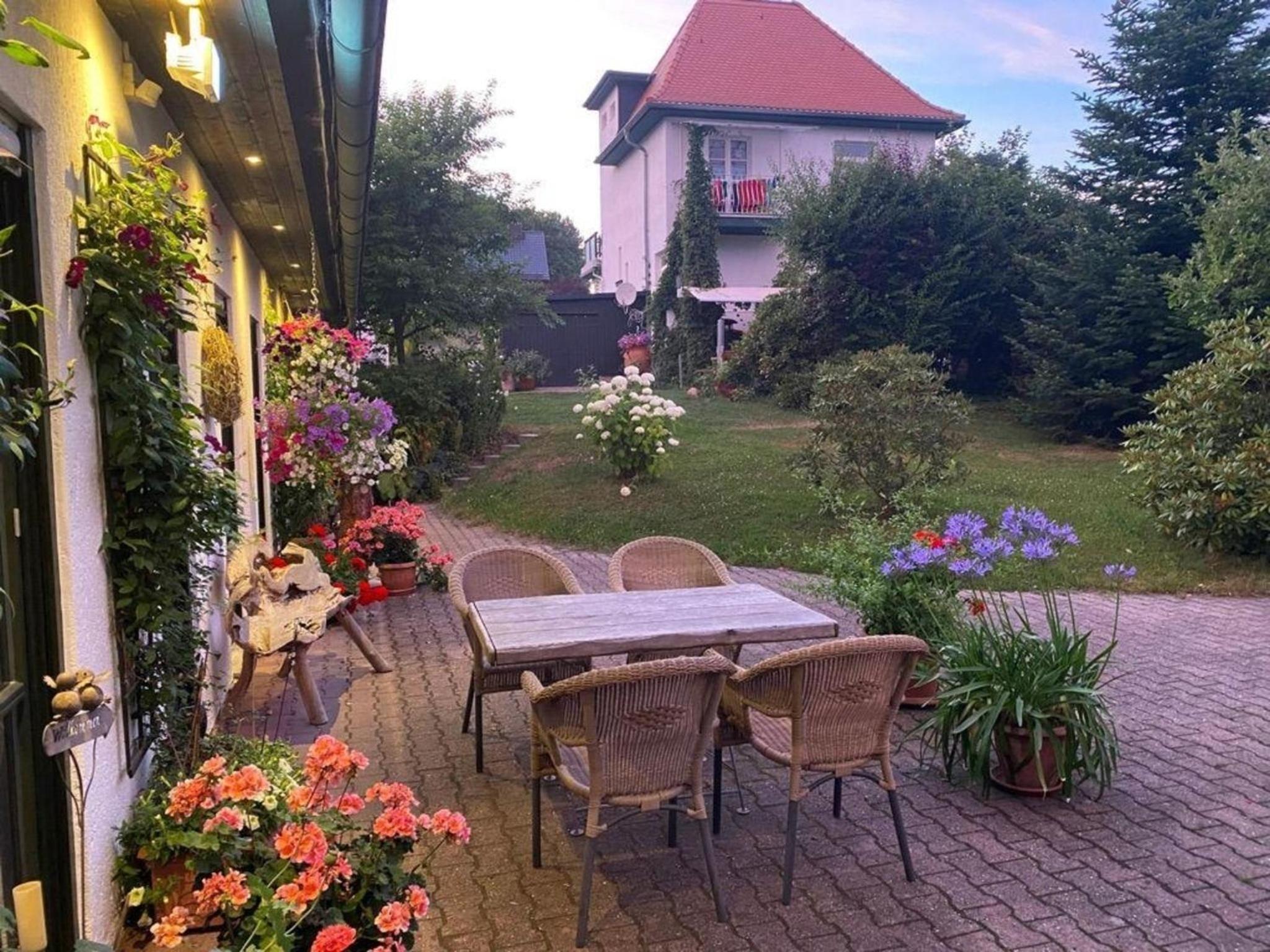 Geräumige Wohnung in Bad Elster mit Terrasse, Garten und Grill
