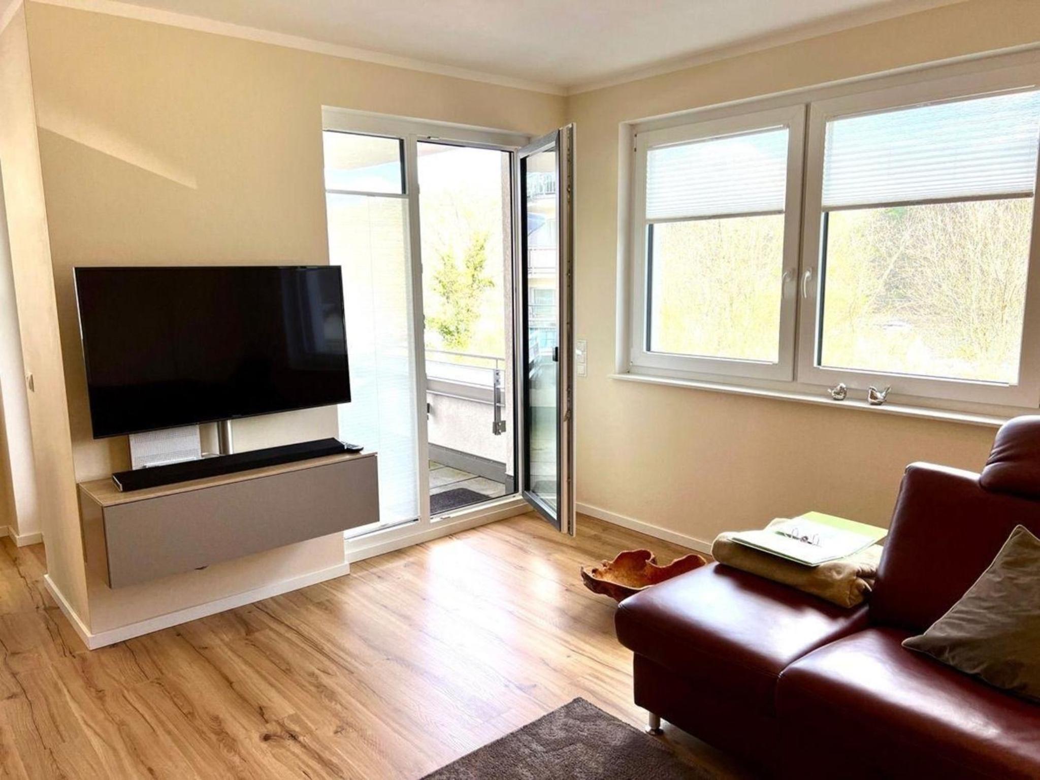 Moderne Wohnung mit Parkplatz und Rheinblick