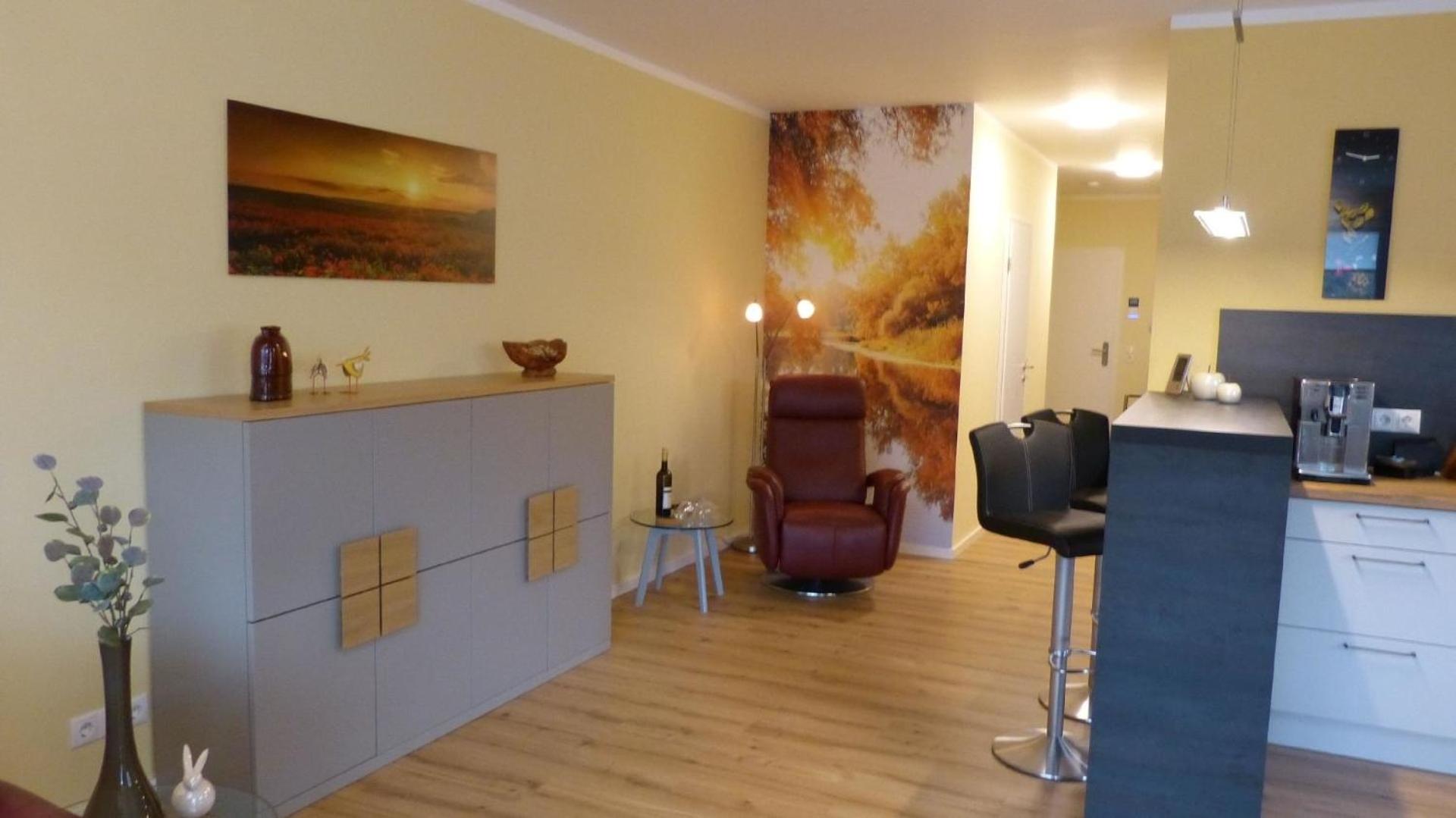 Moderne Wohnung mit Parkplatz und Rheinblick