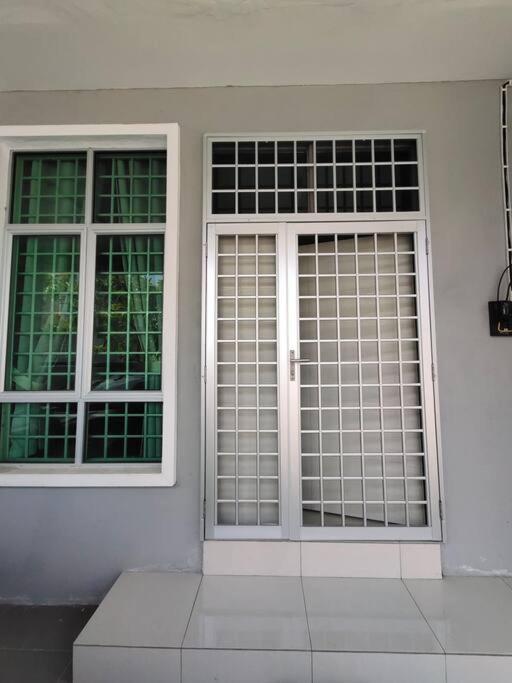 ST Damai 2 Homestay Seberang Takir photo 2