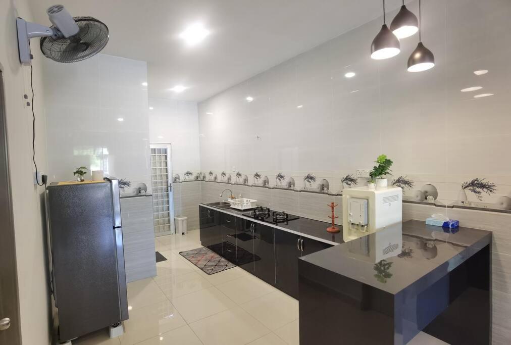 ST Damai 2 Homestay Seberang Takir photo 3