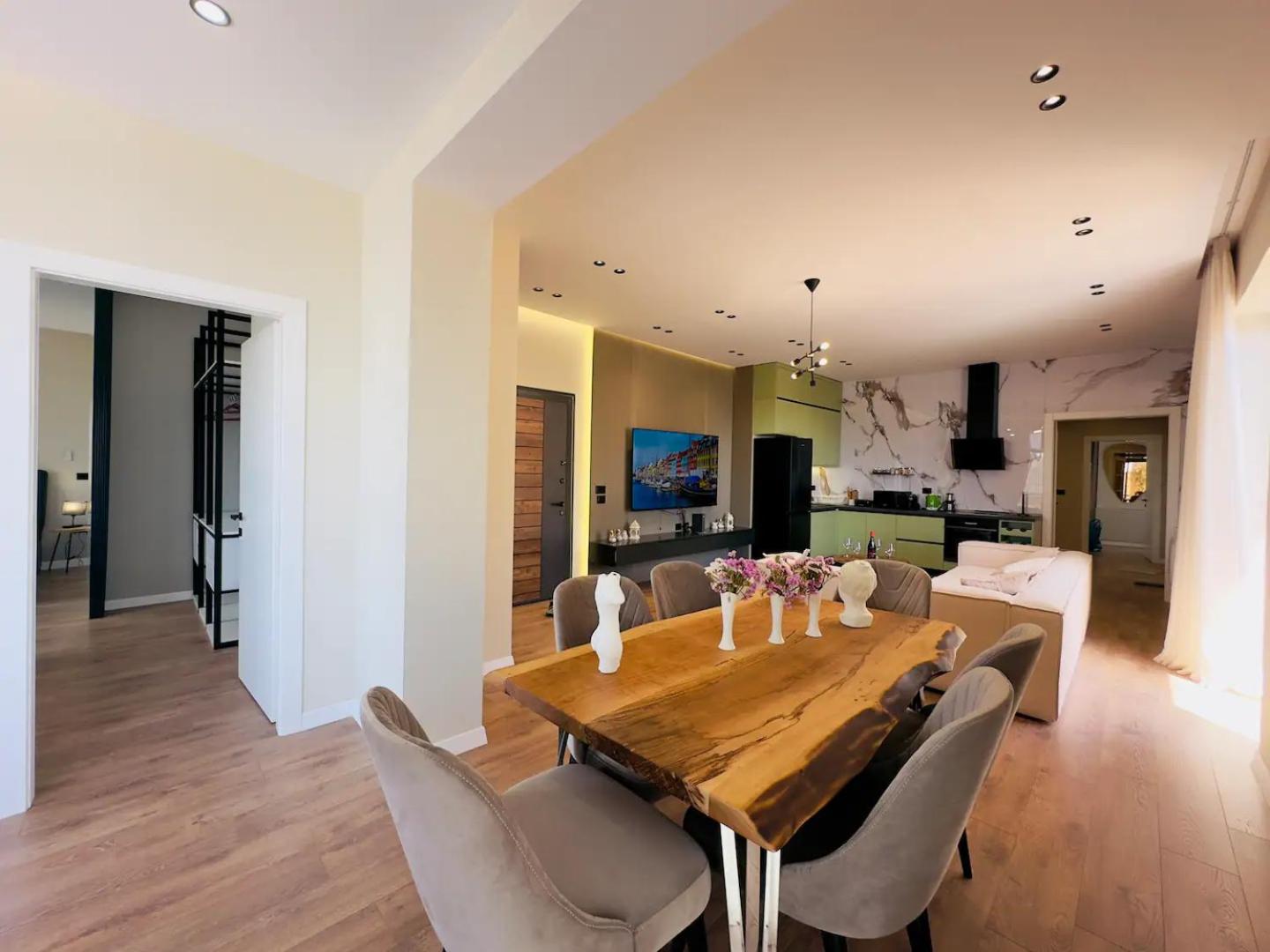 Sea View Luxury Penthouse,3rooms