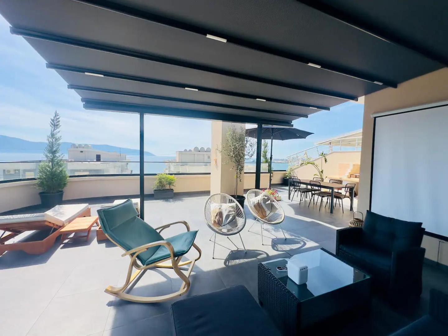 Sea View Luxury Penthouse,3rooms