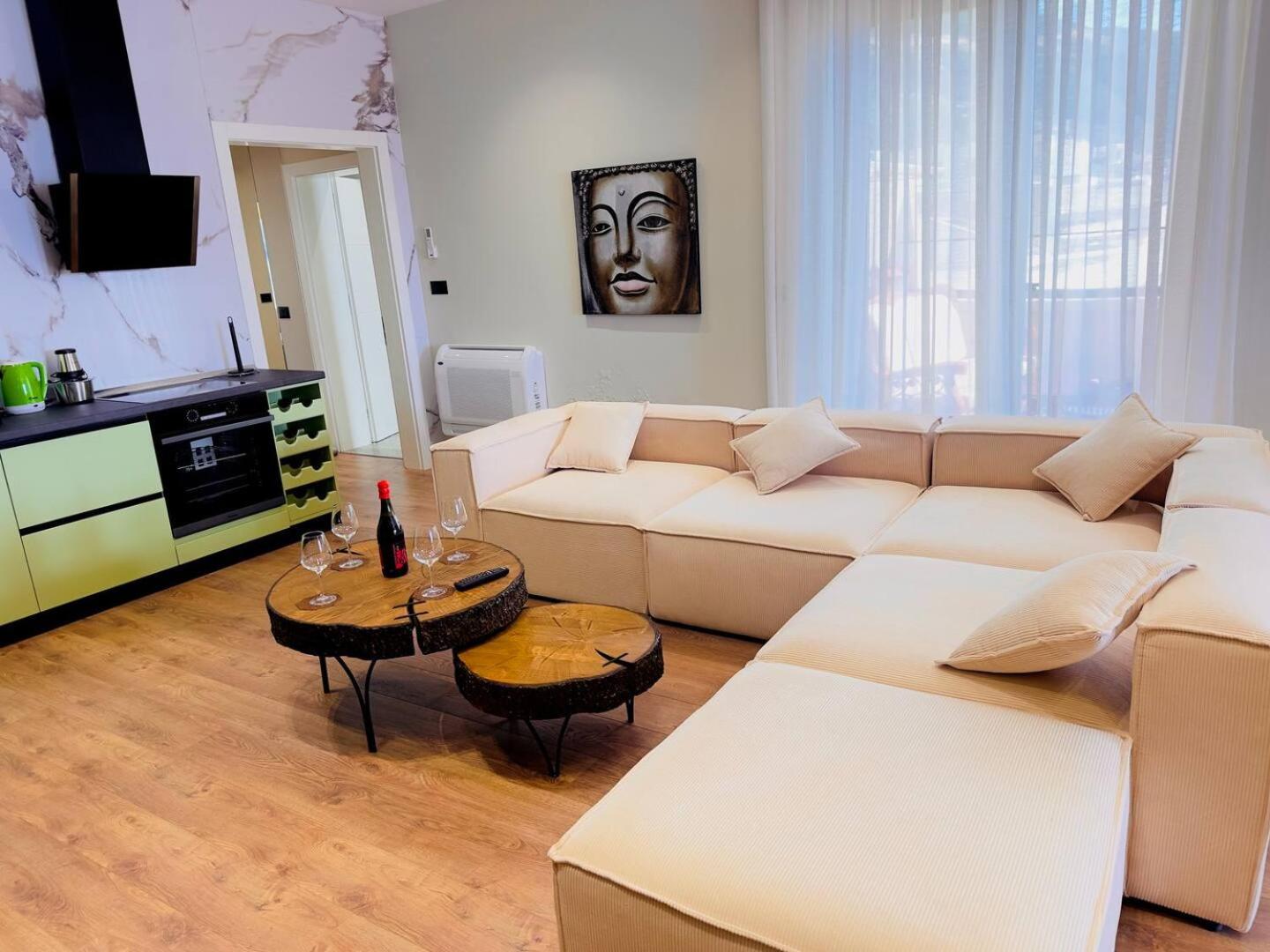 Sea View Luxury Penthouse,3rooms