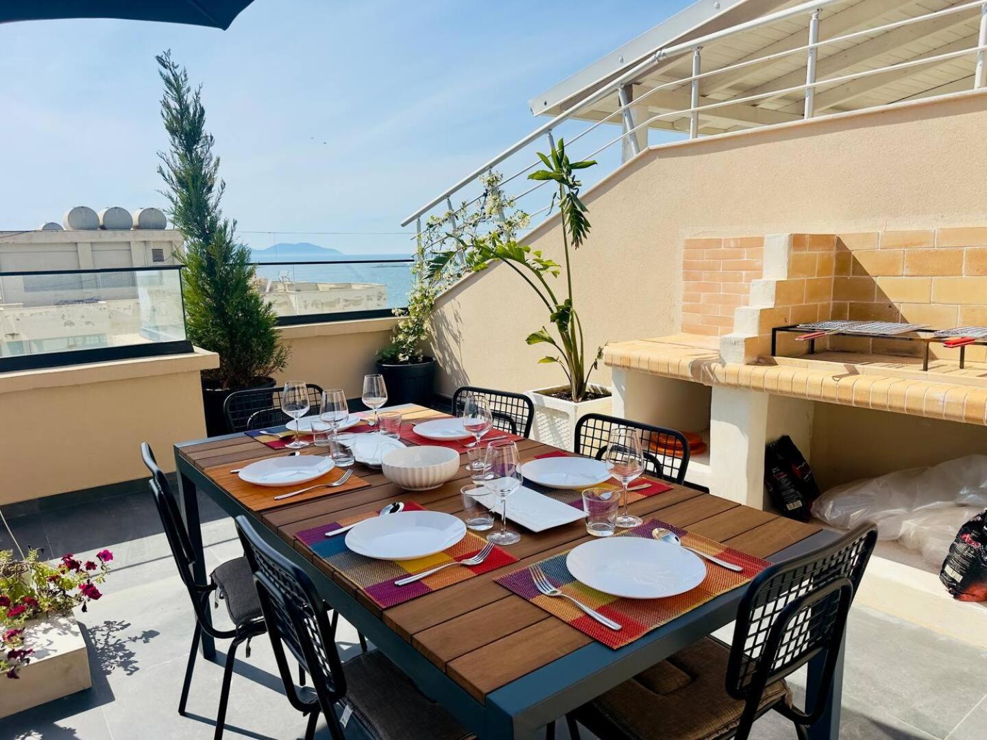 Sea View Luxury Penthouse,3rooms