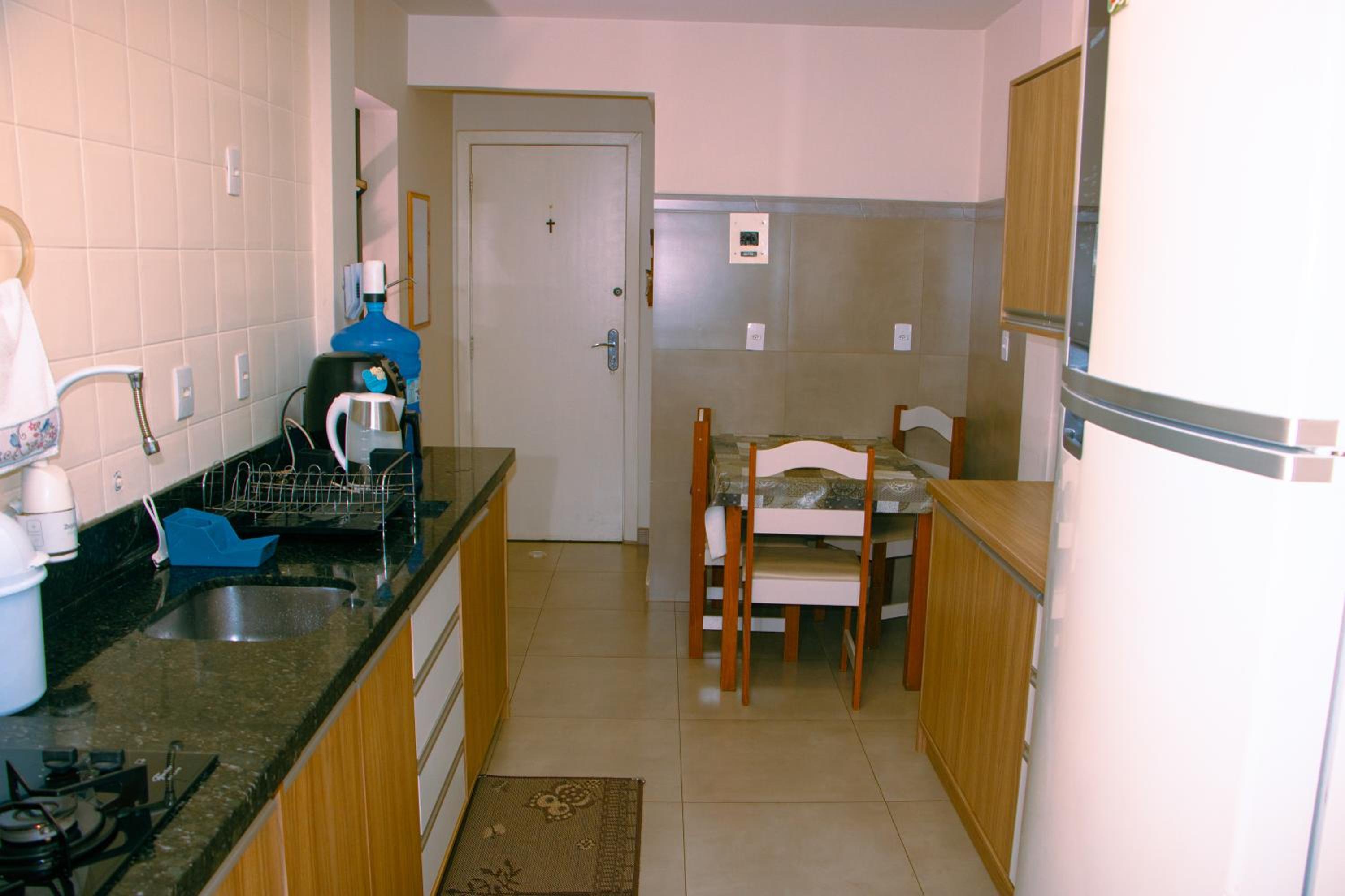 Apartamento 6 pessoas - próximo ao mar - Wi-fi - Netflix - 1TVs Smart