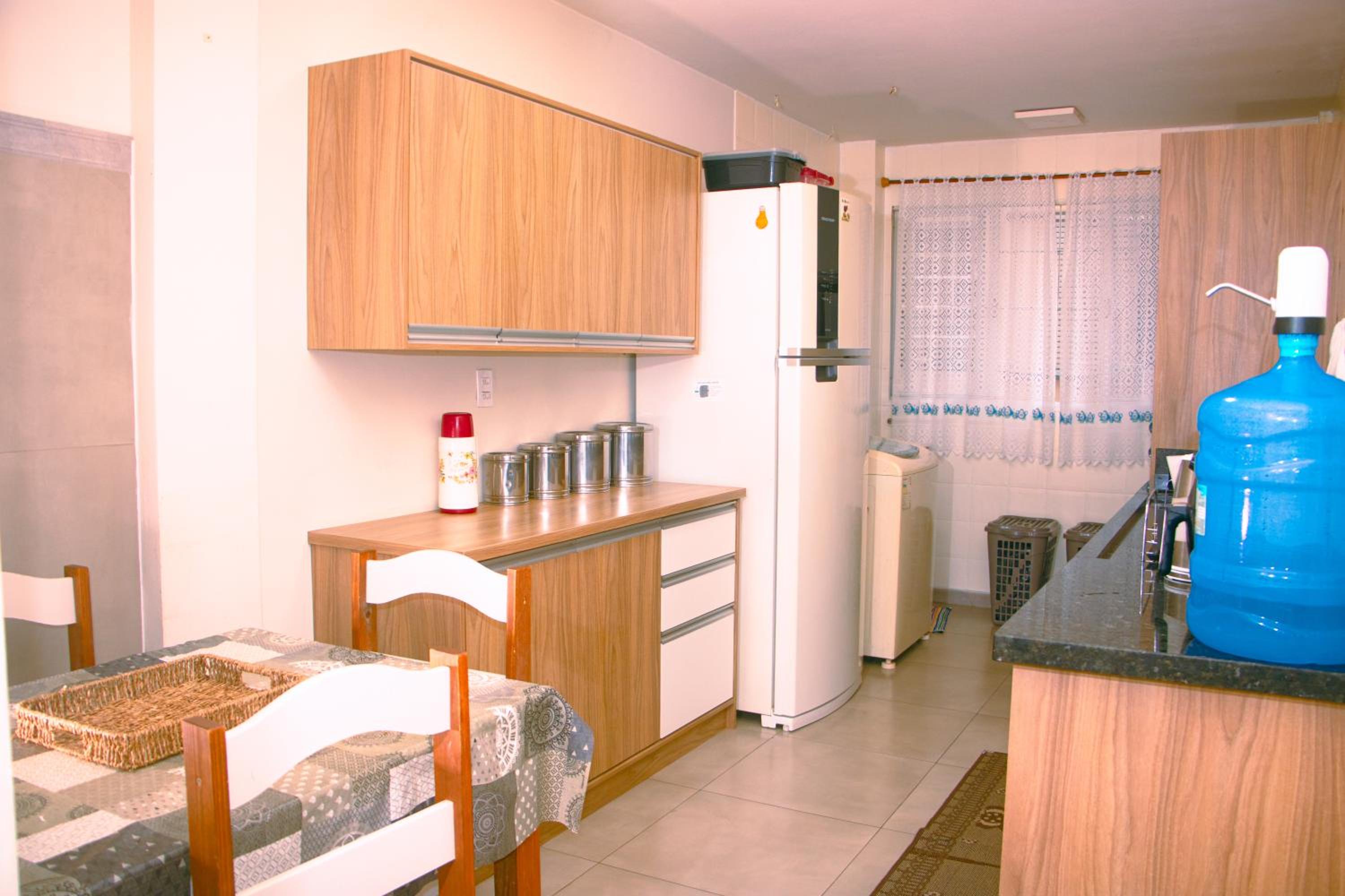 Apartamento 6 pessoas - próximo ao mar - Wi-fi - Netflix - 1TVs Smart