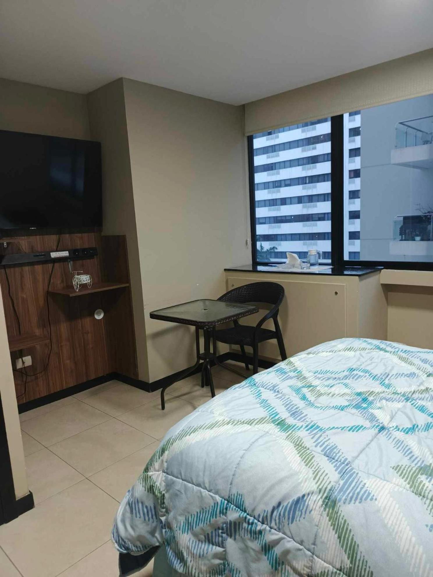 LUXURY APARTMENT PUERTO SANTA ANA GUAYAQUIL