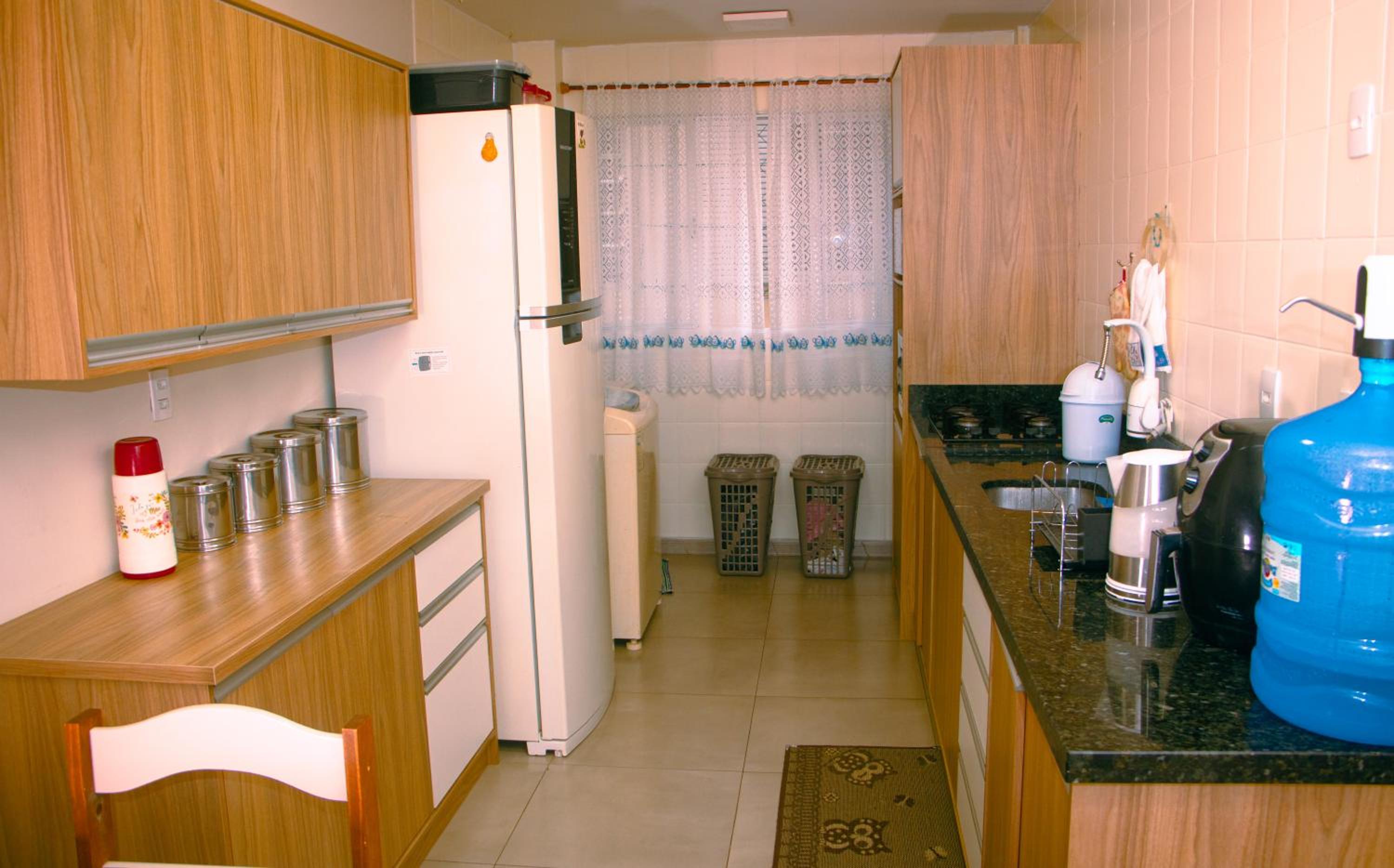 Apartamento 6 pessoas - próximo ao mar - Wi-fi - Netflix - 1TVs Smart