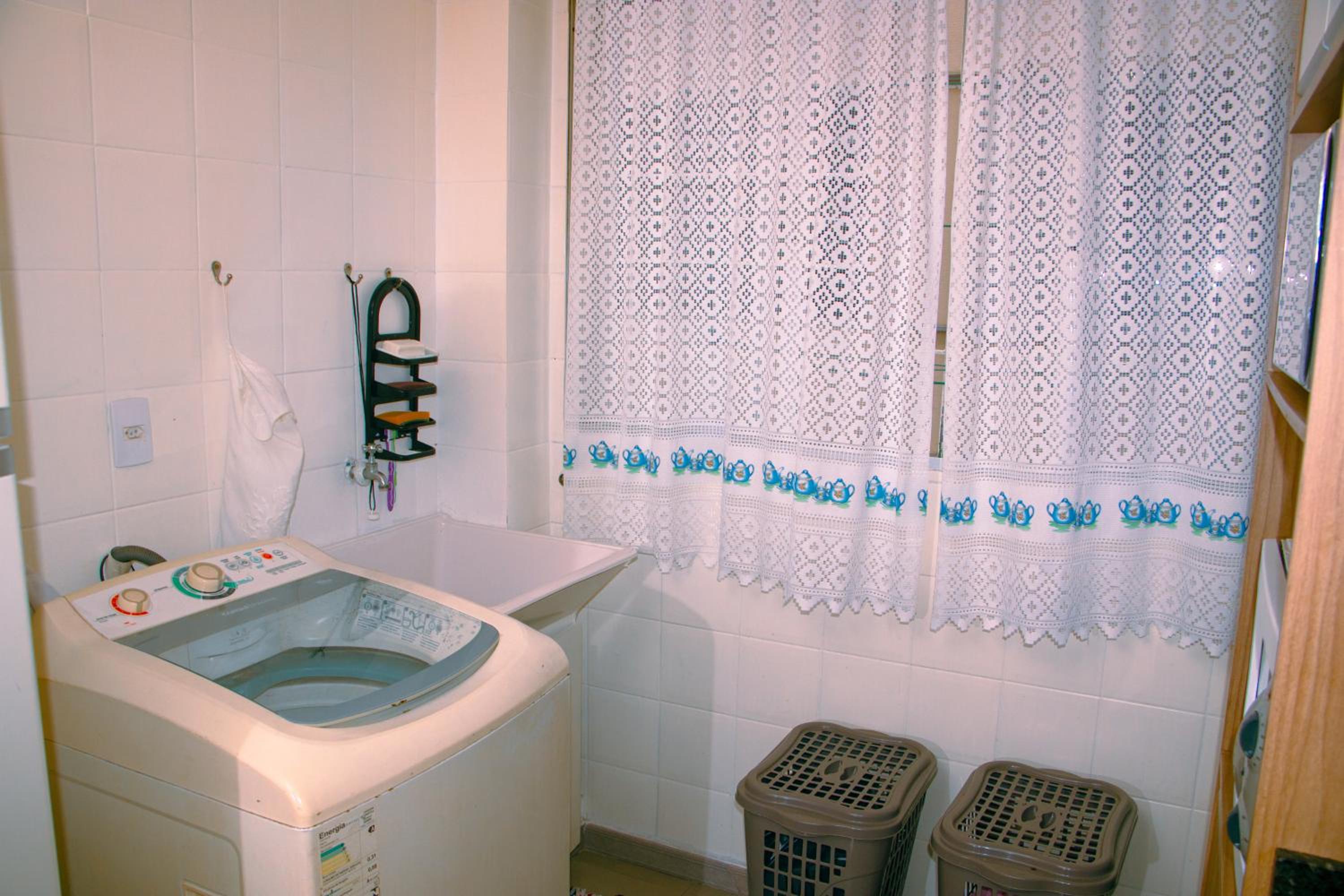 Apartamento 6 pessoas - próximo ao mar - Wi-fi - Netflix - 1TVs Smart