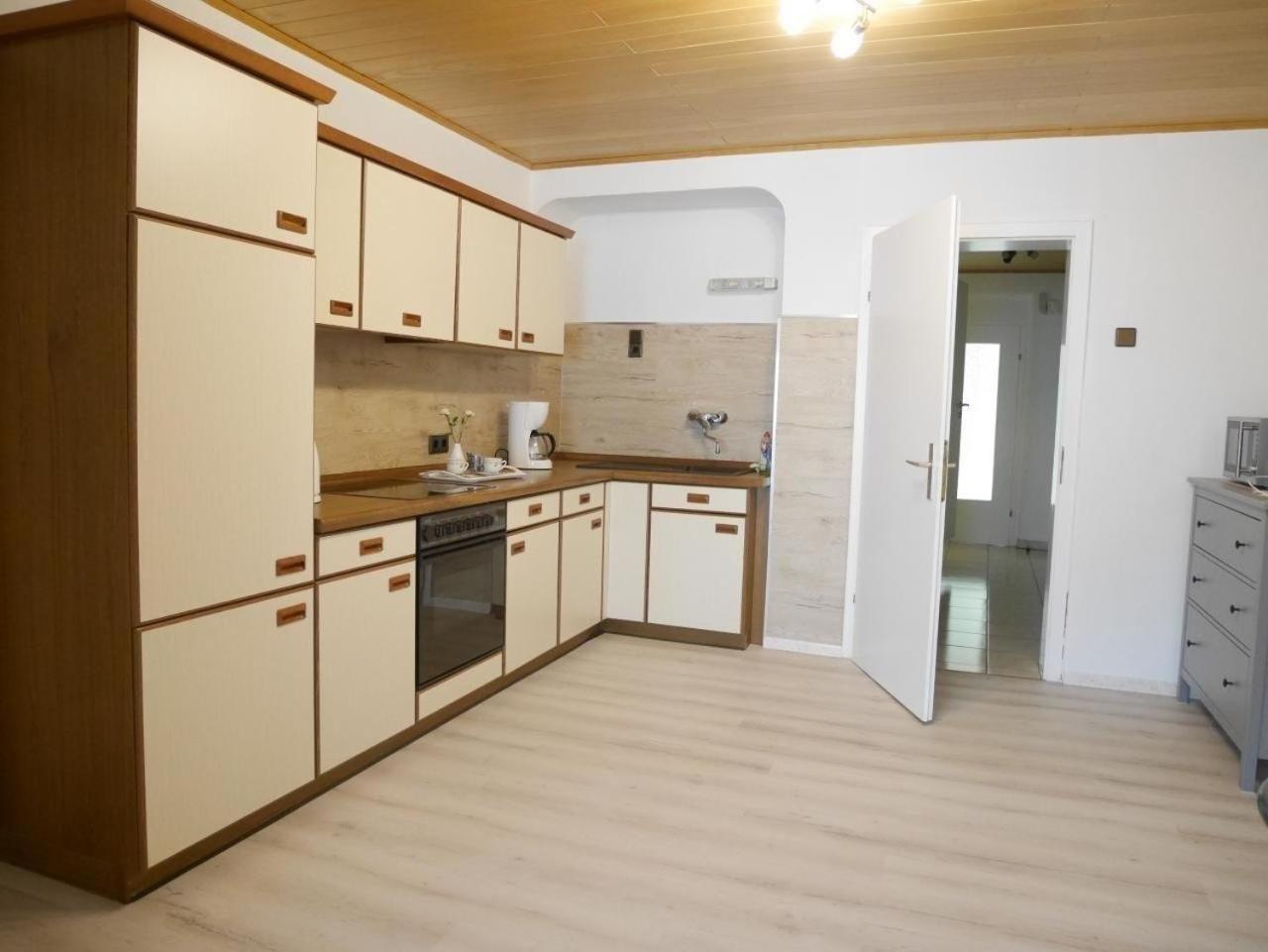 Renovierte Ferienwohnung in Pfuhl mit Terrasse