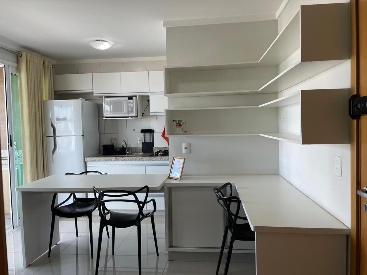 Moderno Flat com vista para o Parque Vaca Brava