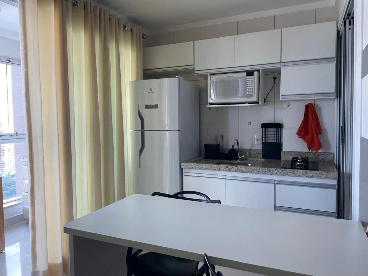 Moderno Flat com vista para o Parque Vaca Brava