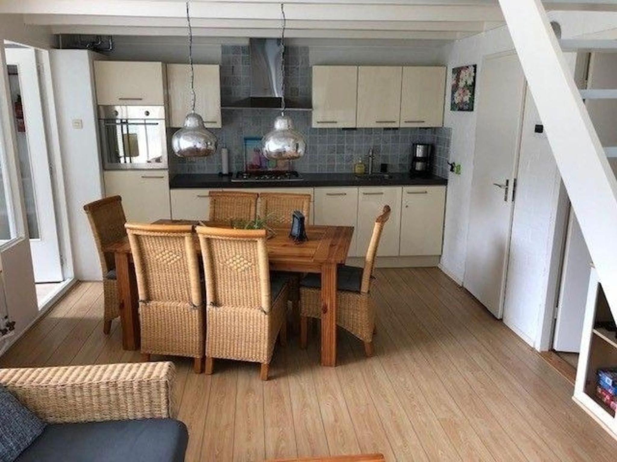 Ferienhaus in Stavenisse mit Garten, Grill und Terrasse view 3
