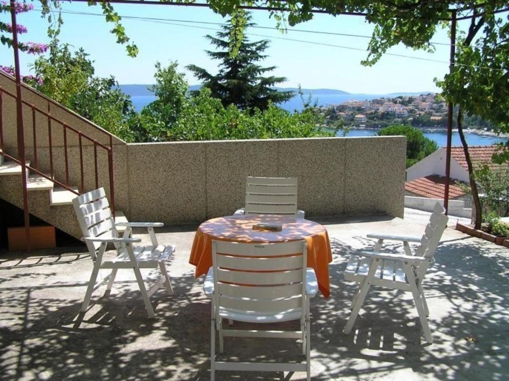 Wohnung Mit Balkon Und Meerblick view 2