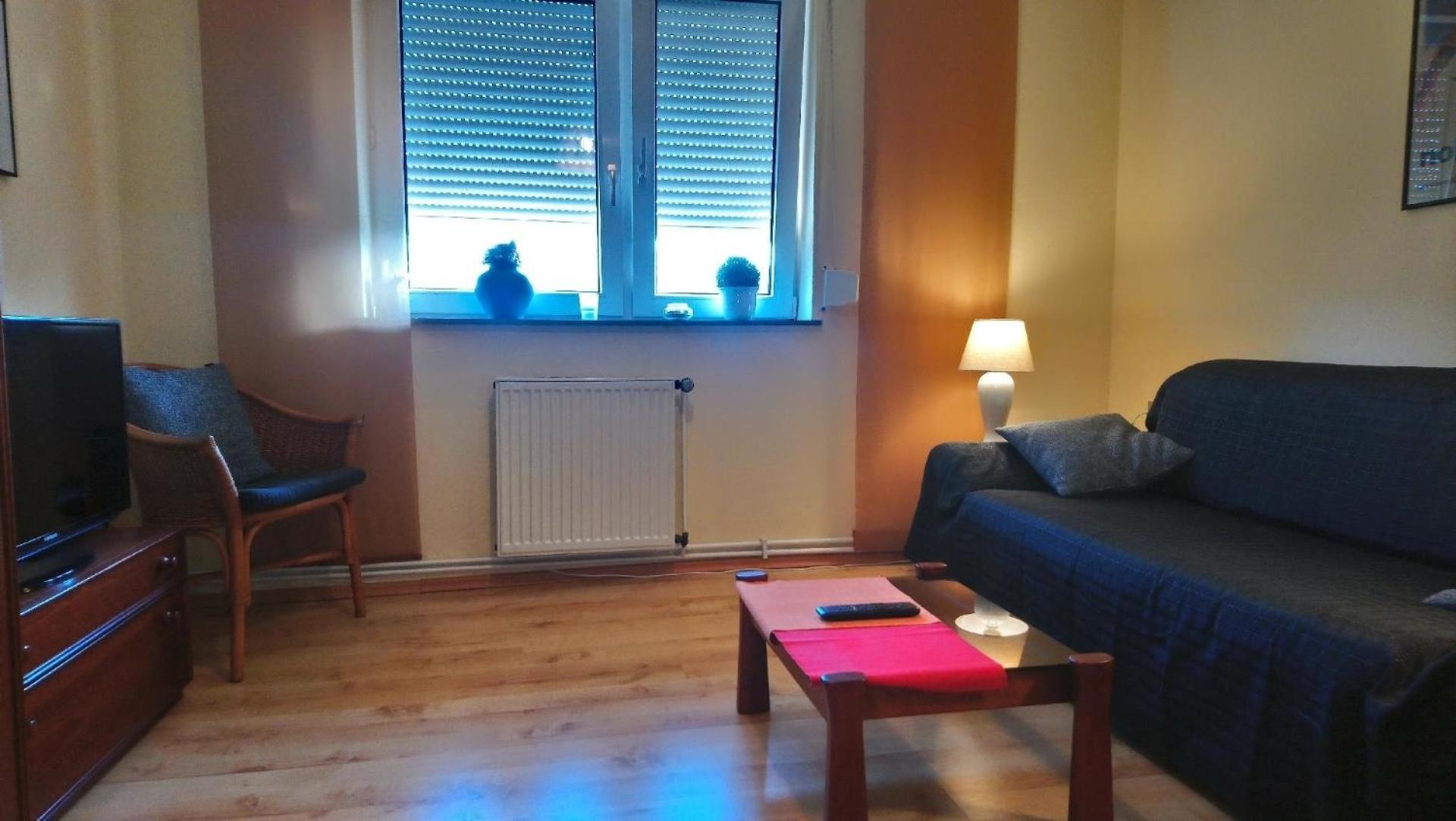 Wohnung In Altengroden Mit Garten
