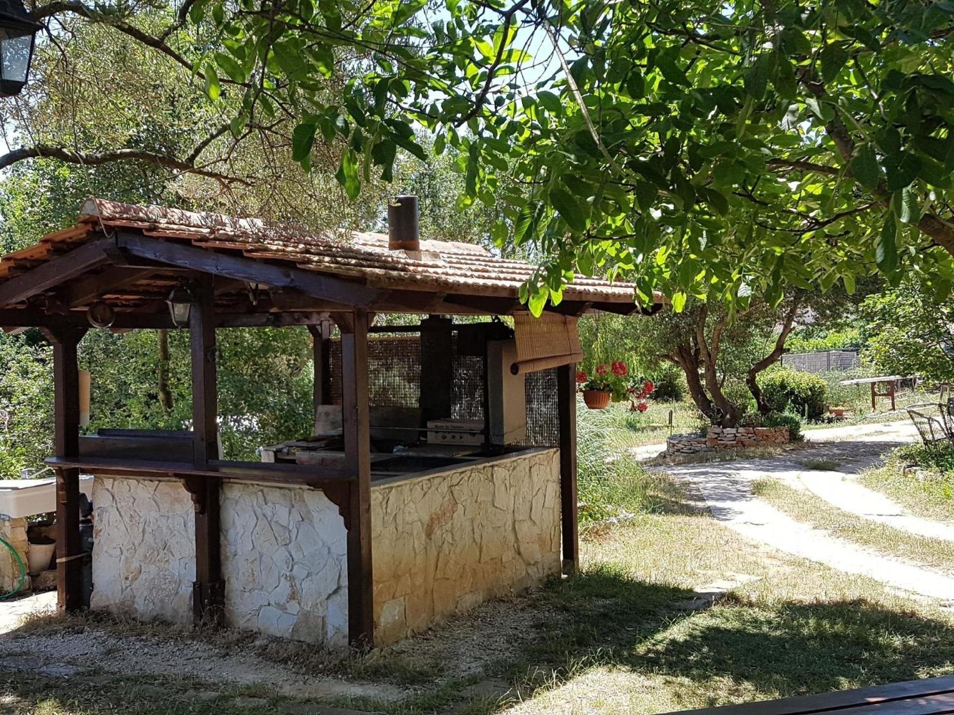 Ganze Wohnung In Ližnjan Mit Möbliertem Balkon view 5