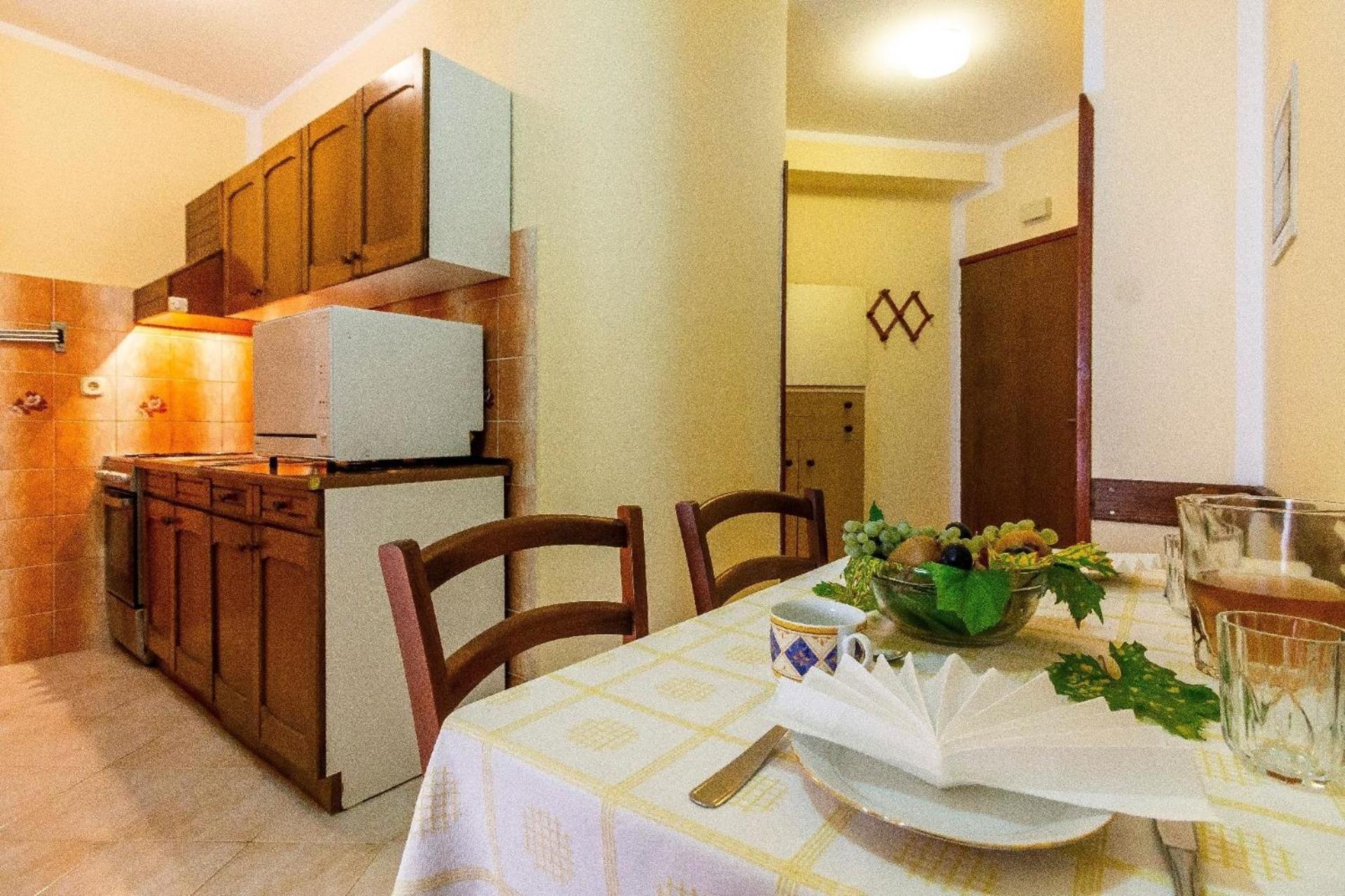 Appartement in Fažana mit Möbliertem Balkon view 3