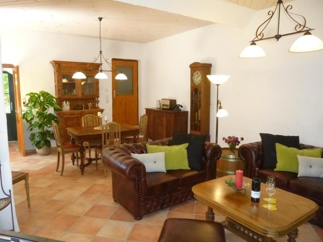 Moselidyll Traumferienwohnung In Exponierter Moselufer Lage
