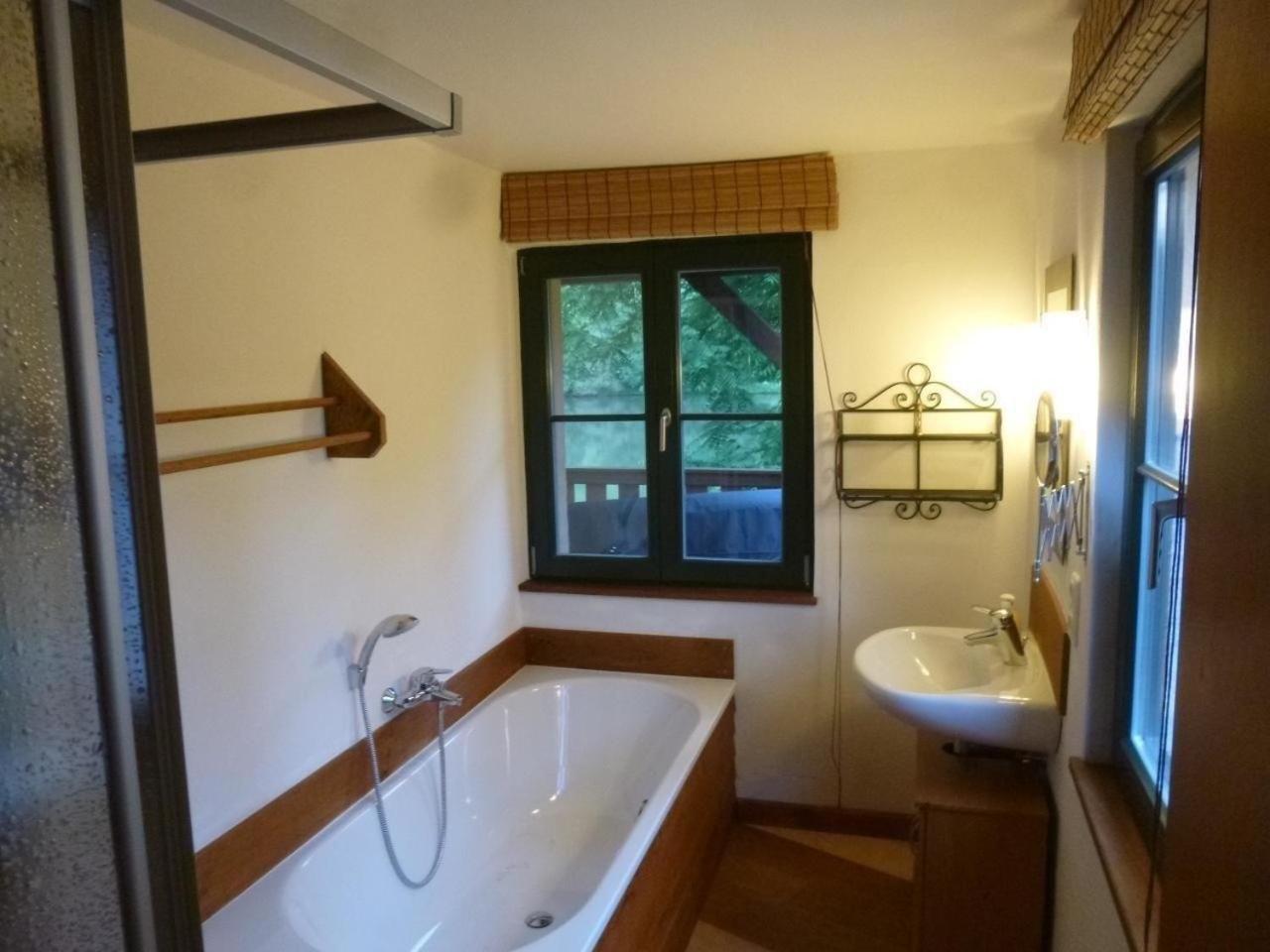 Moselidyll Traumferienwohnung In Exponierter Moselufer Lage