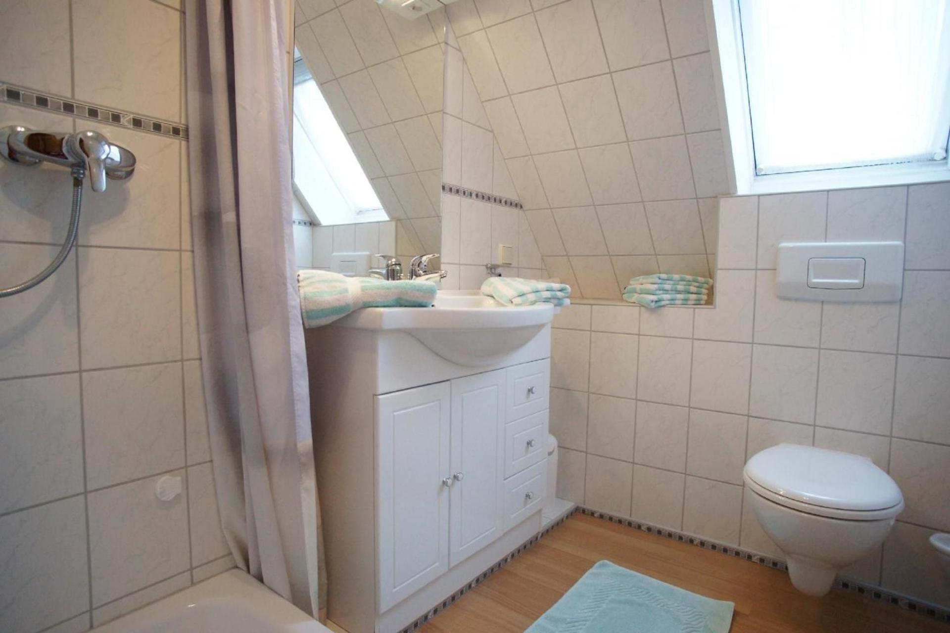 Wohnung In Neue Tiefe Mit Terrasse, Garten Und Grill