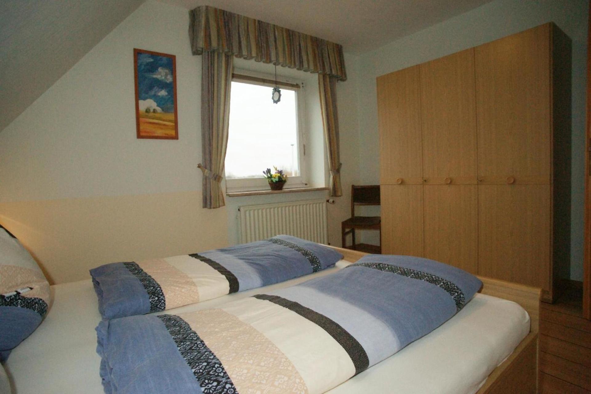 Wohnung In Neue Tiefe Mit Terrasse, Garten Und Grill
