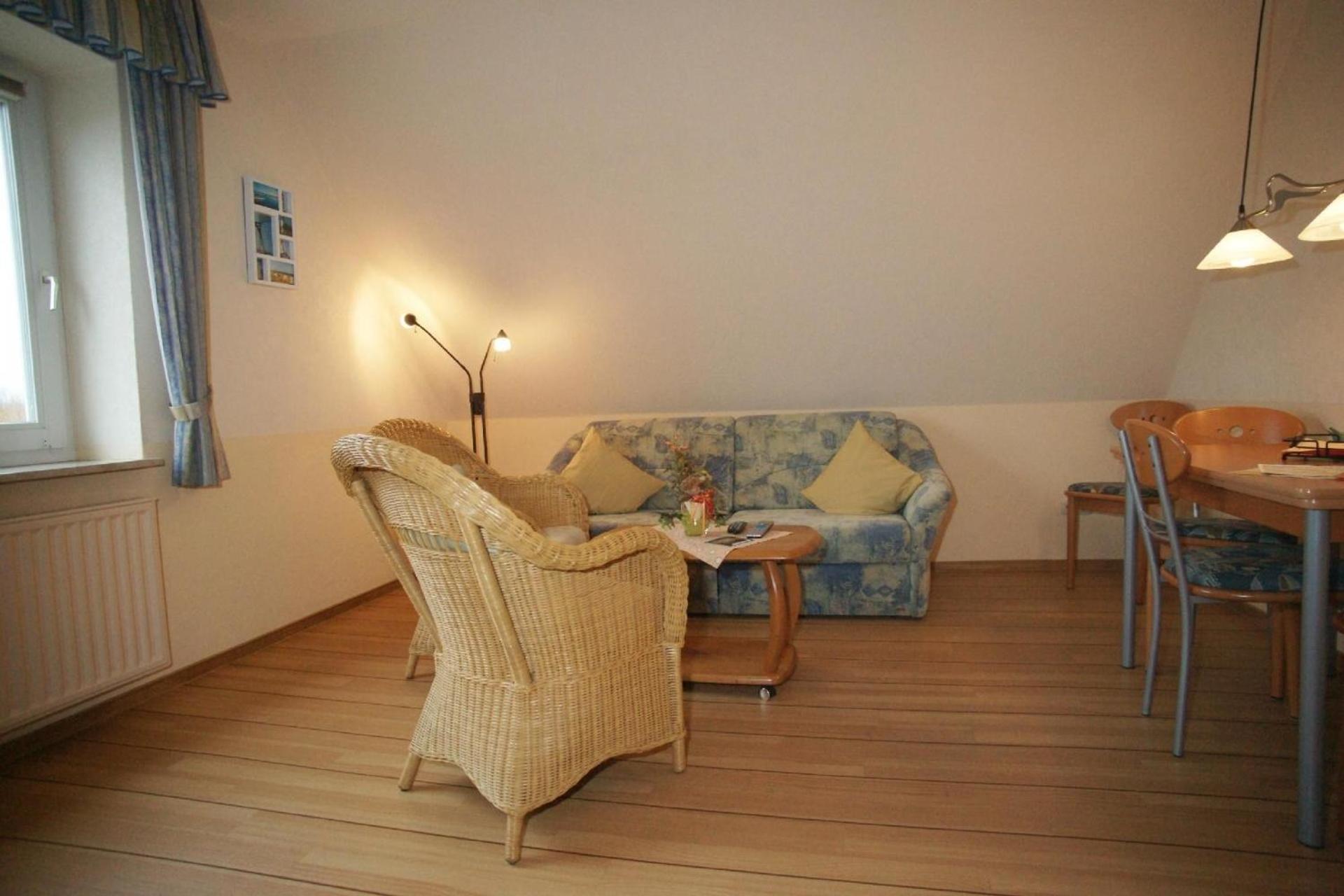 Wohnung In Neue Tiefe Mit Terrasse, Garten Und Grill