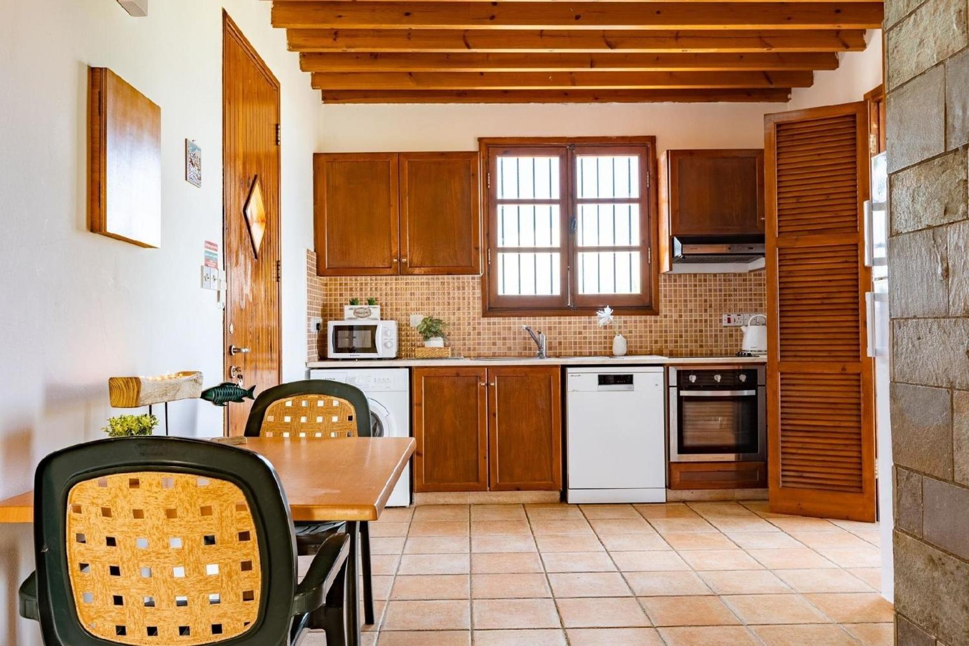 Ferienhaus In Polis Chrysochous Mit Offenem Kamin