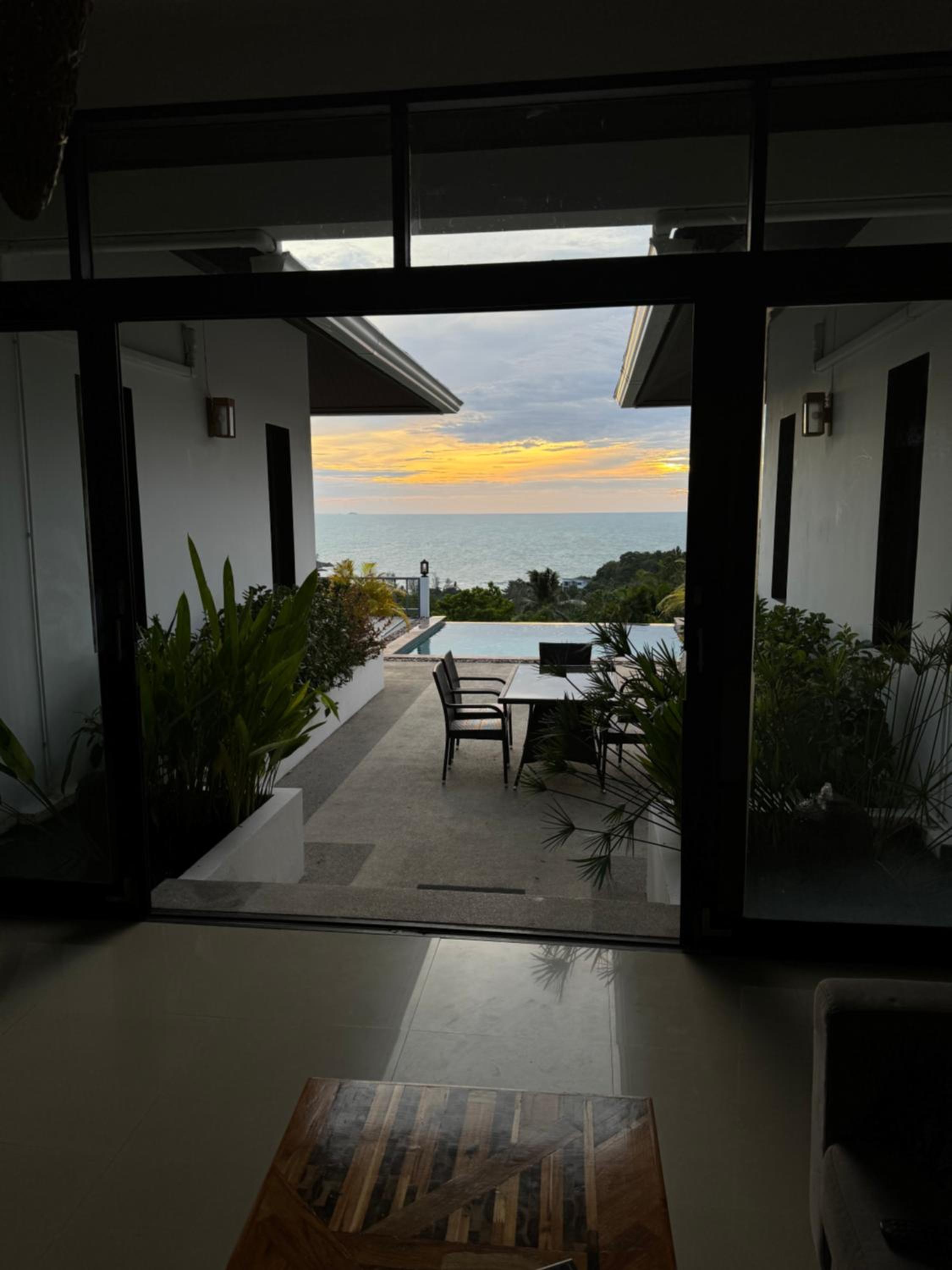 Luxurious Pool villa with great sea view