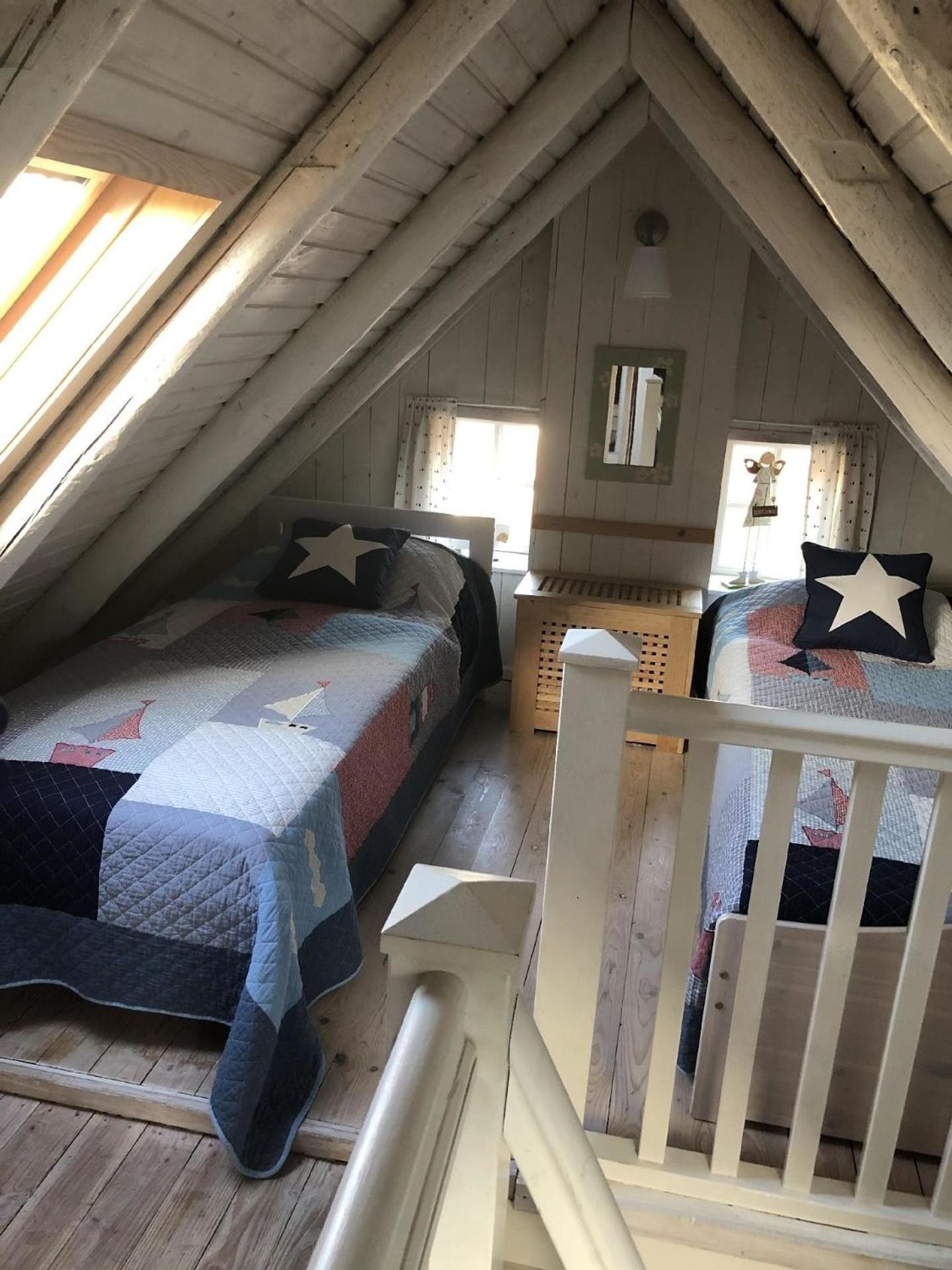Modernisiertes und hell eingerichtetes Ferienhaus mit eigenem Garten ideal für Familien