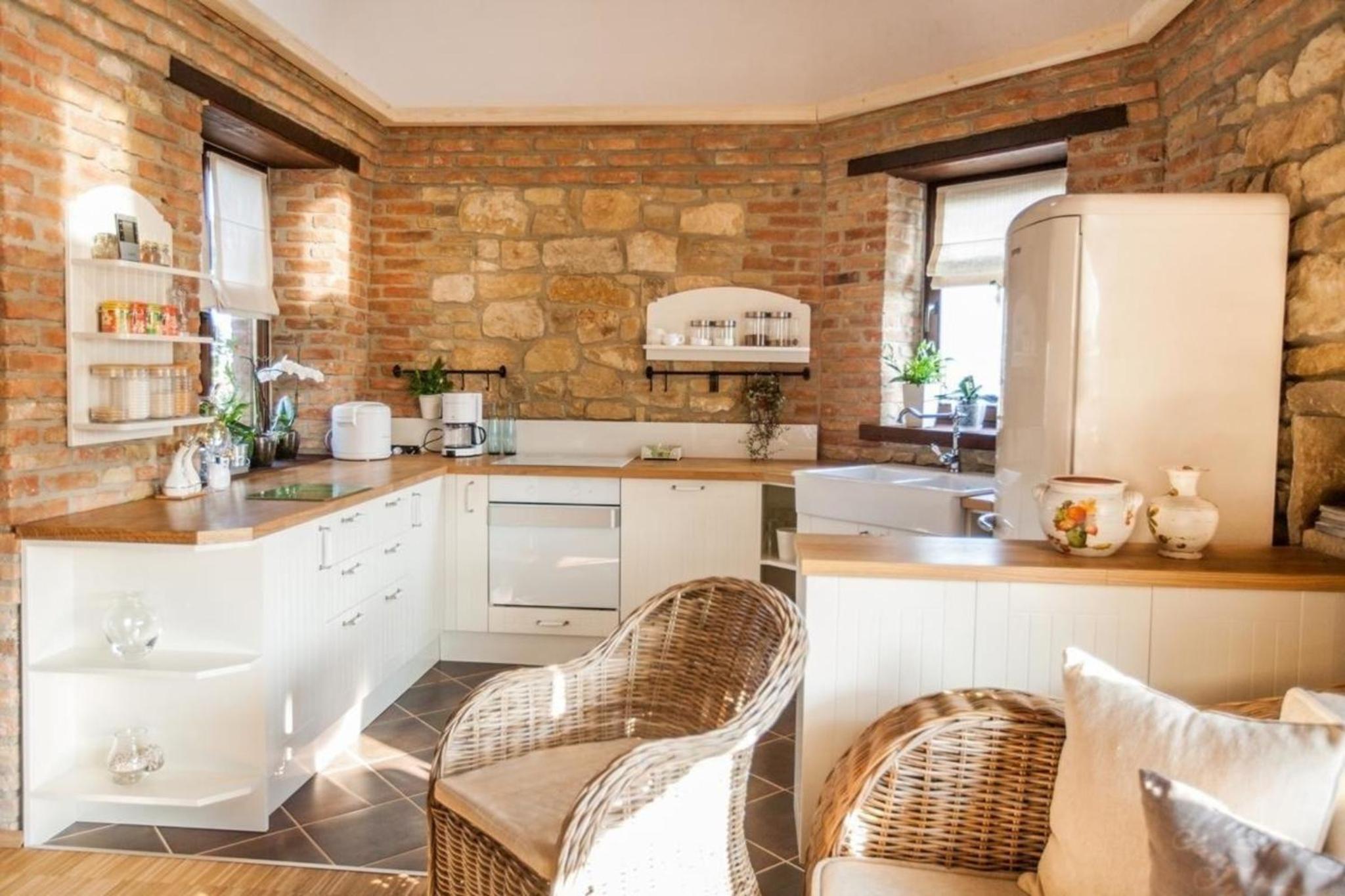 Ferienhaus auf zwei Etagen, mit Garten und überdachtem Grillplatz