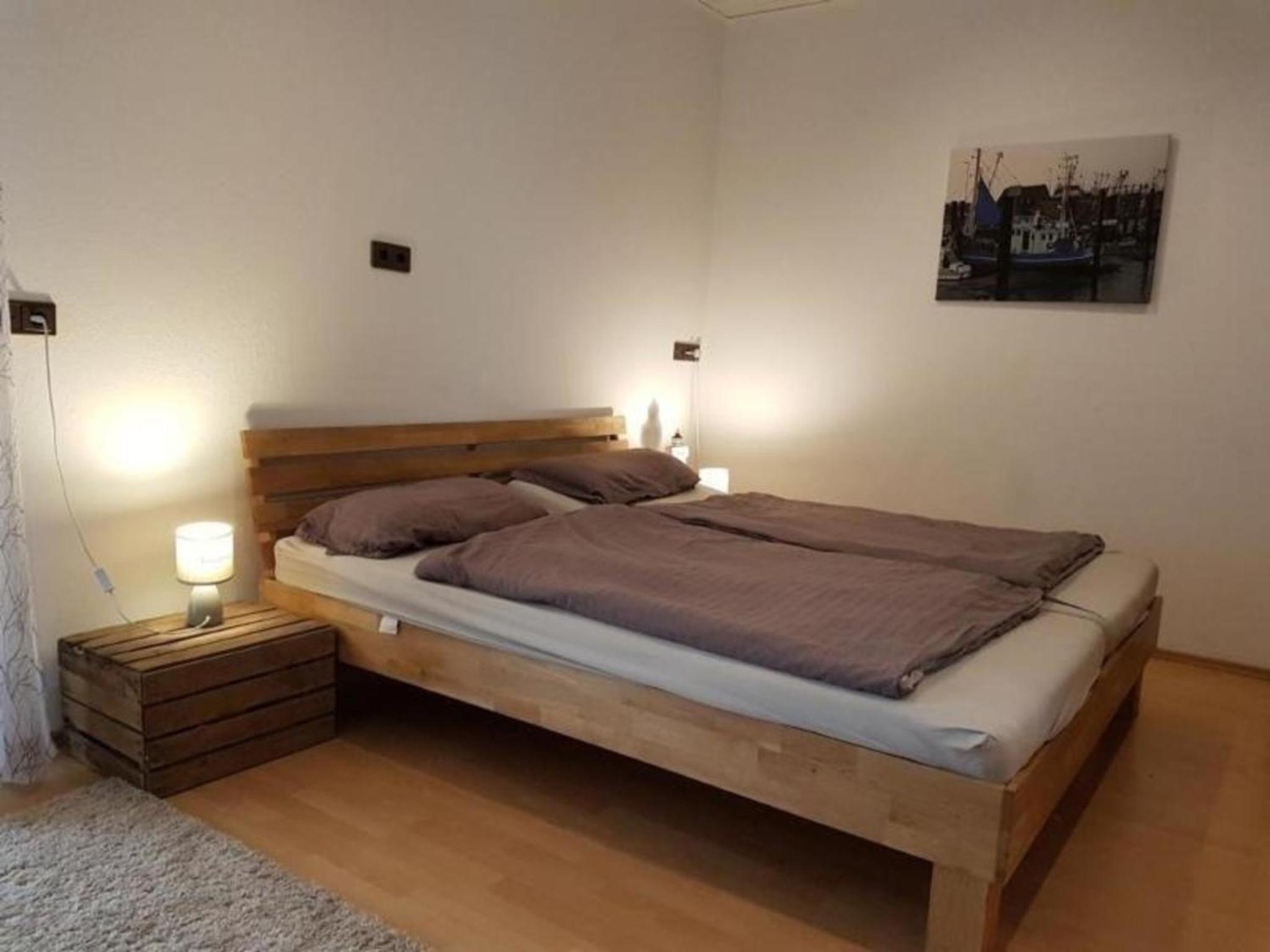 Große Ferienwohnung in Burhave mit Eigener Terrasse