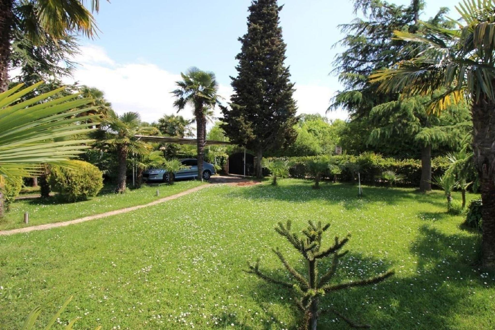Ferienhaus Manja in Porec mit gepflegtem Garten view 3
