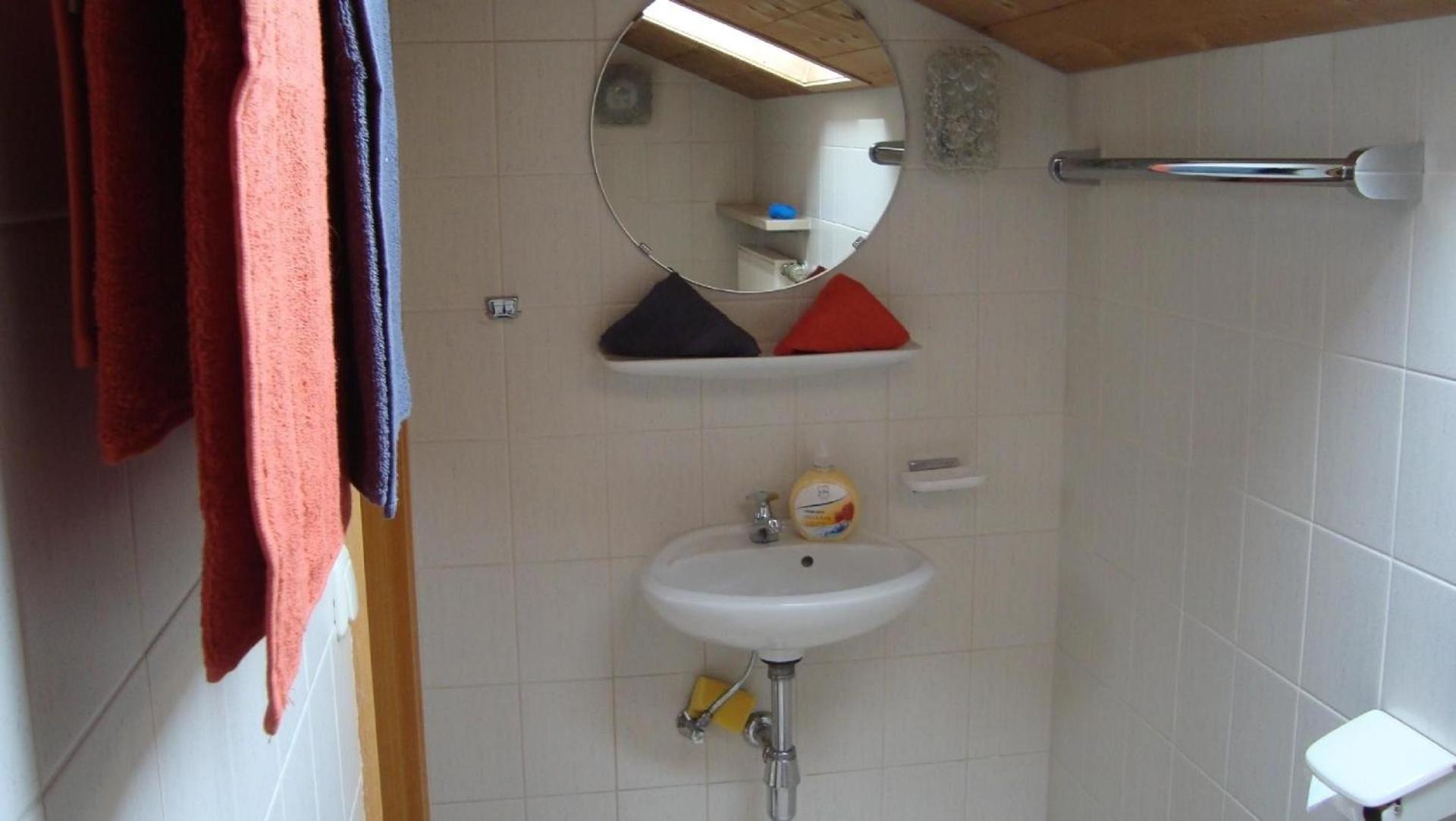 Dachgeschosswohnung Mit Toller Aussicht Vom Balkon
