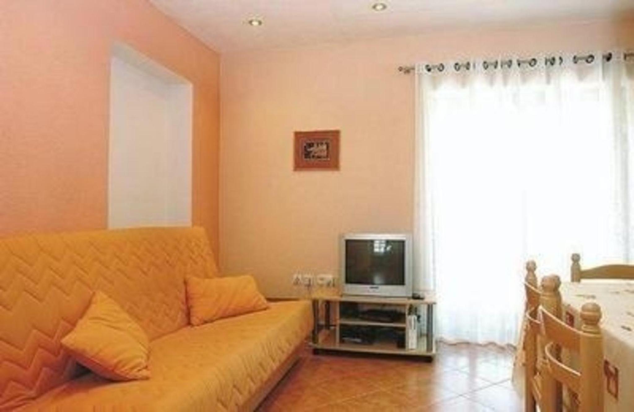 Yellow House en Buje