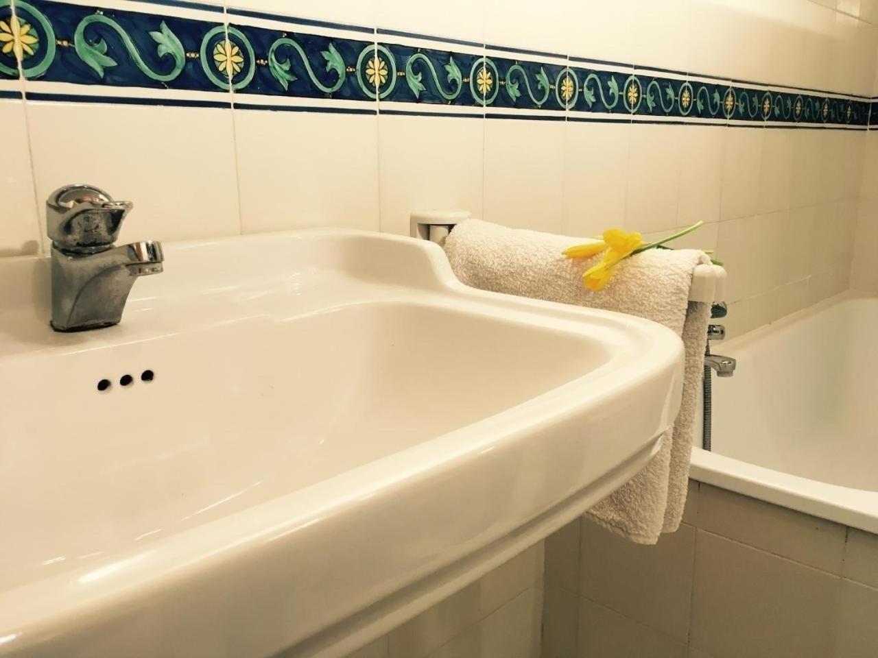 Toskana-Ferienwohnung mit Pool auf Weinberghügel