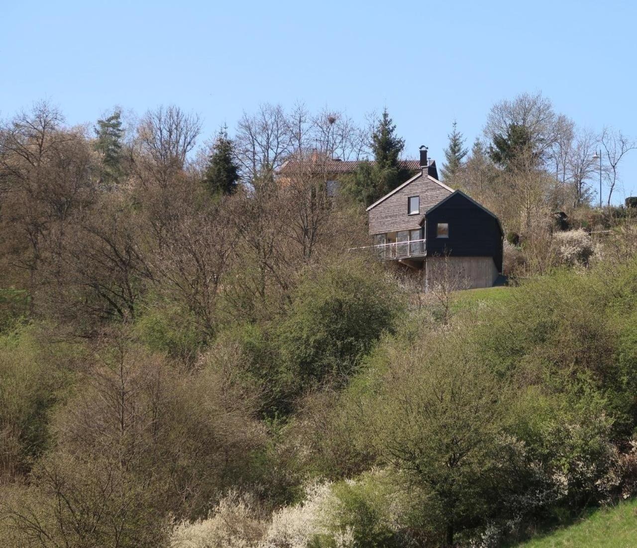 Kleines Vulkaneifelhaus