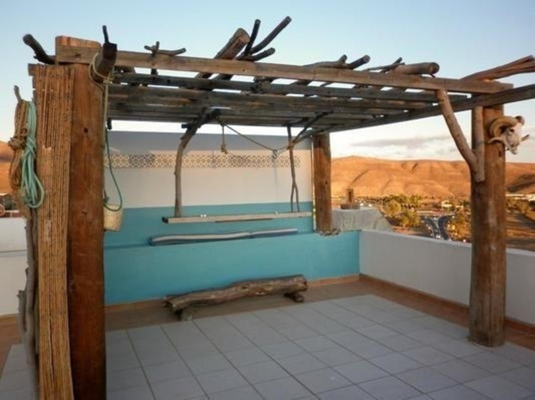 Charmantes Ferienhaus in Tarajalejo mit Großem Balkon und Meerblick