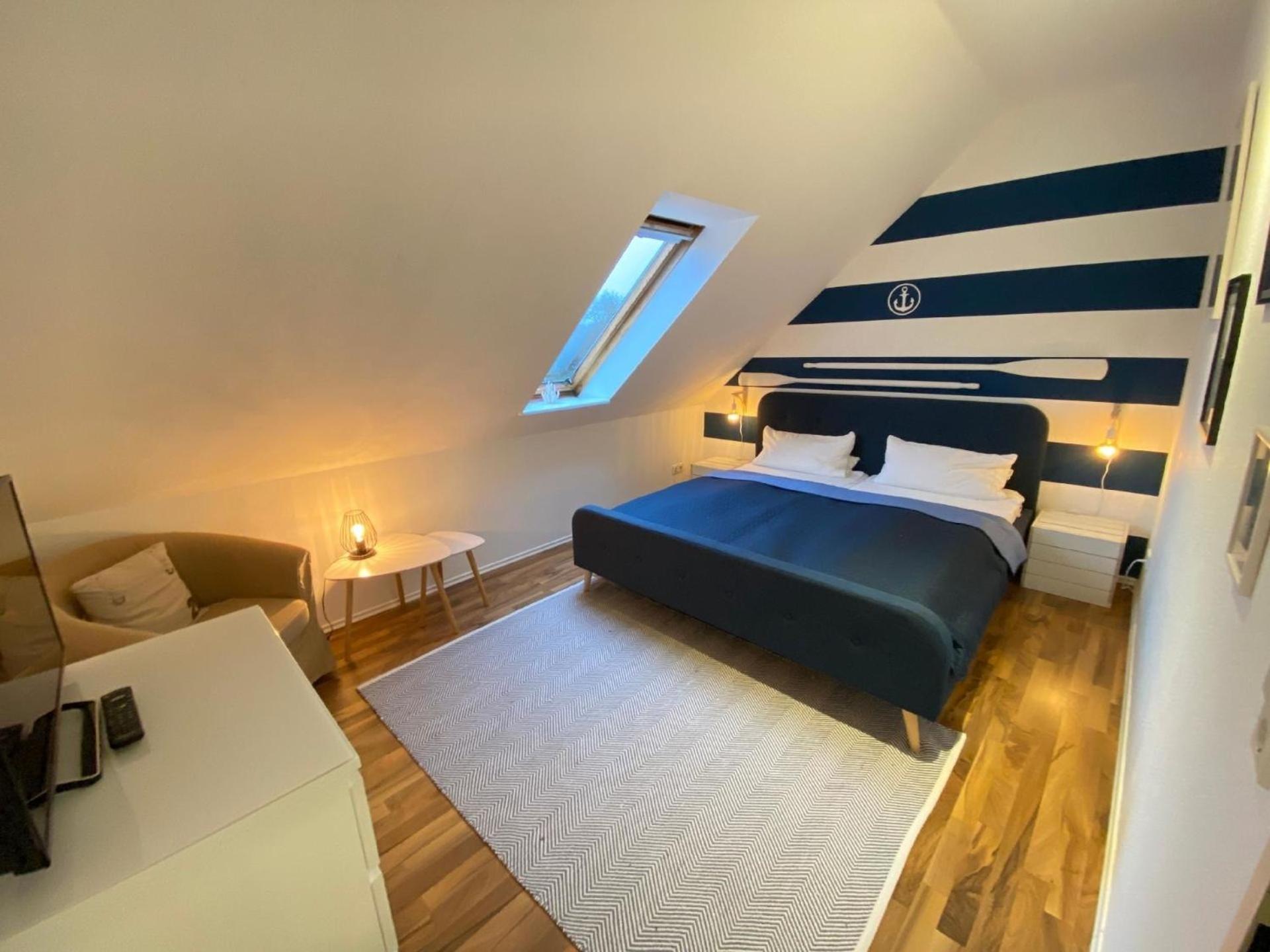 Ferienwohnung Mit Stellplatz Mitten Im Grünen
