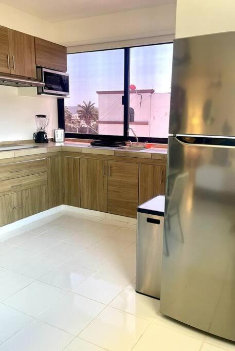 Deco5B Spacious Downtown Studio