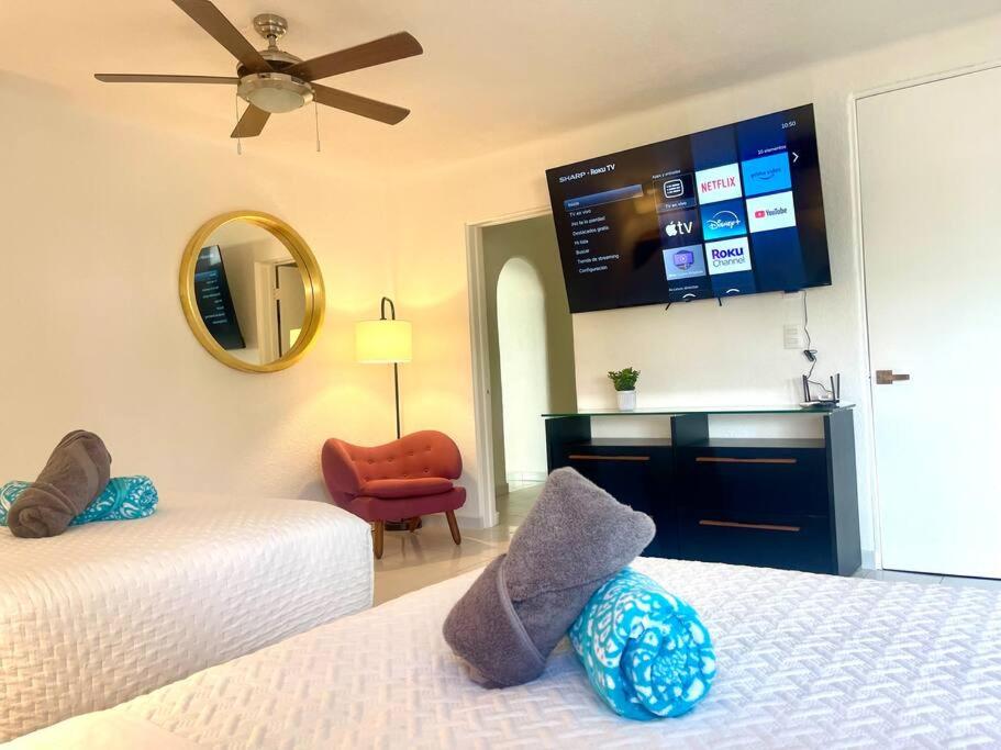 Deco5B Spacious Downtown Studio