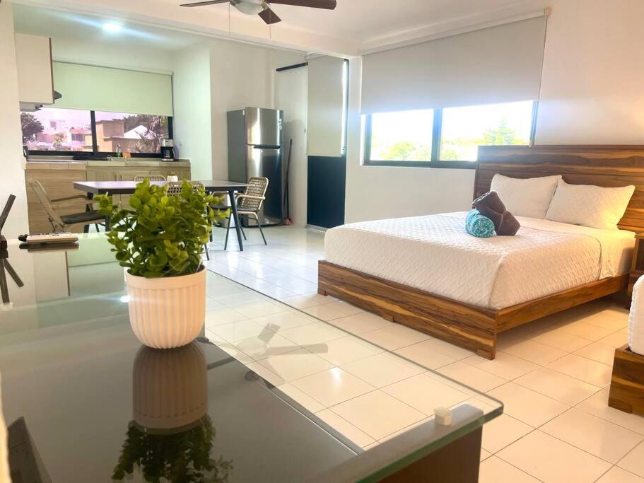 Deco5B Spacious Downtown Studio